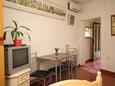 Oprič, Dining room in the studio-apartment, air condition available, (pet friendly) and WiFi.