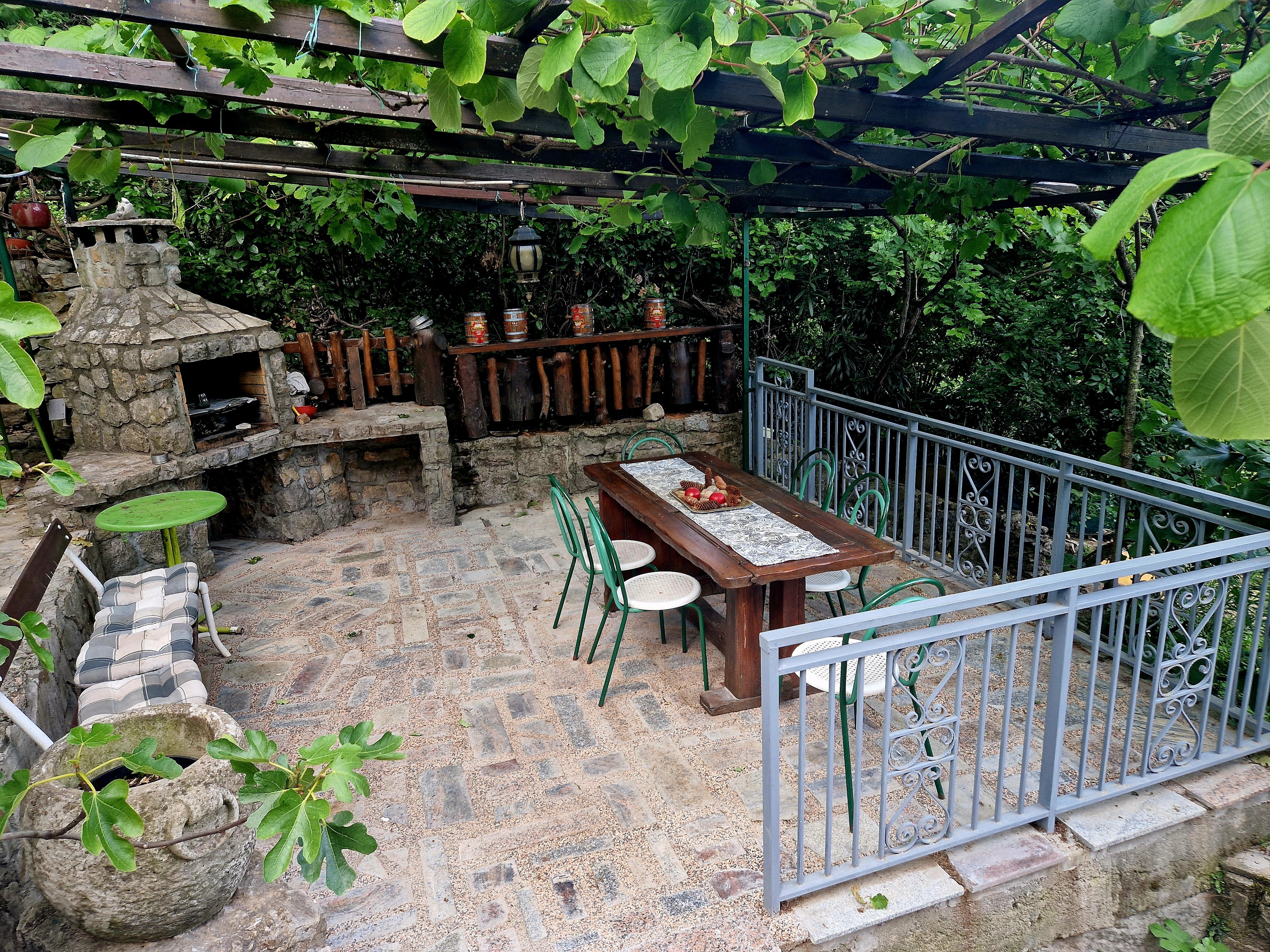 One bedroom apartment with terrace Ičići, Opatija  A-c