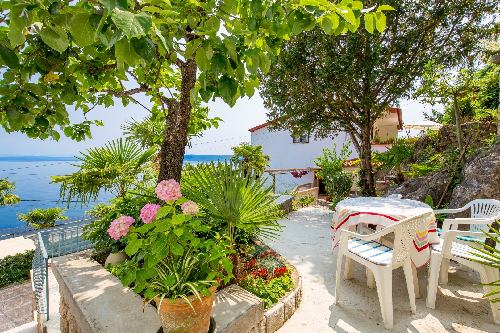 One bedroom apartment with terrace and sea view Mošćenička Draga, Opatija (A-7766-e)