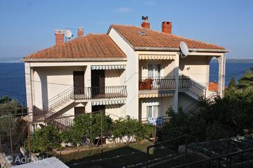 Property Stomorska, Šolta, Property 778 - Apartments near sea with pebble beach.