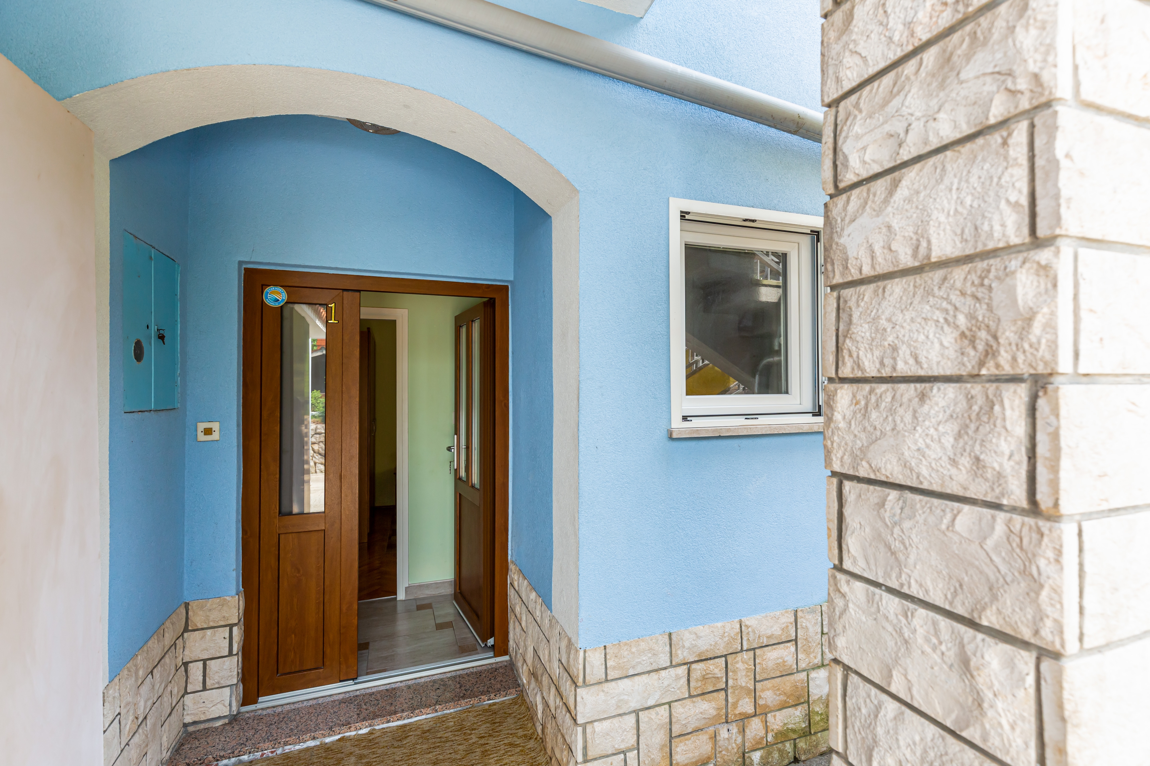 Two bedroom apartment with terrace and sea view Brseč, Opatija  A-b