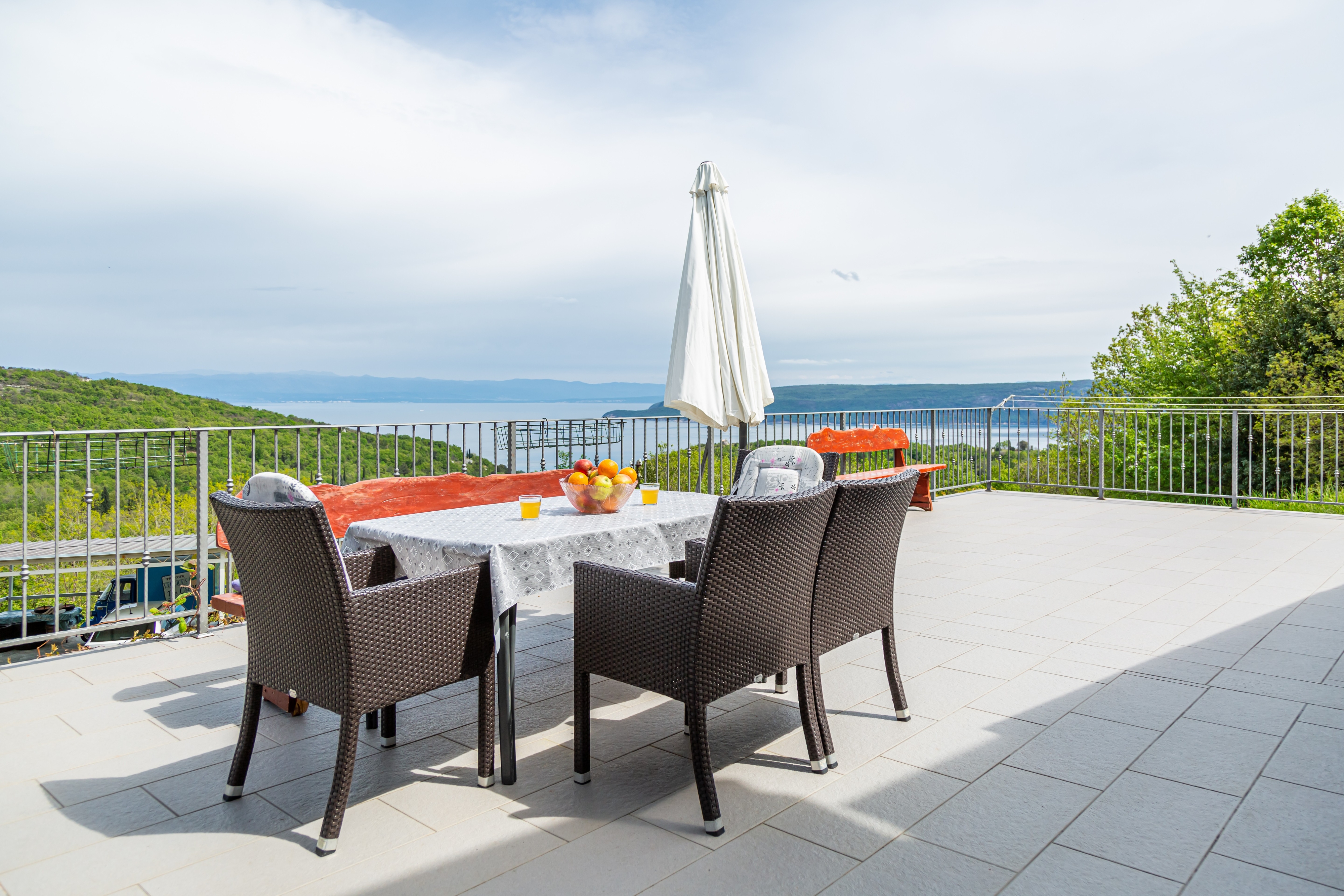 Two bedroom apartment with terrace and sea view Brseč, Opatija  A-b