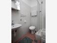 Stomorska, Bathroom in the apartment, (pet friendly).