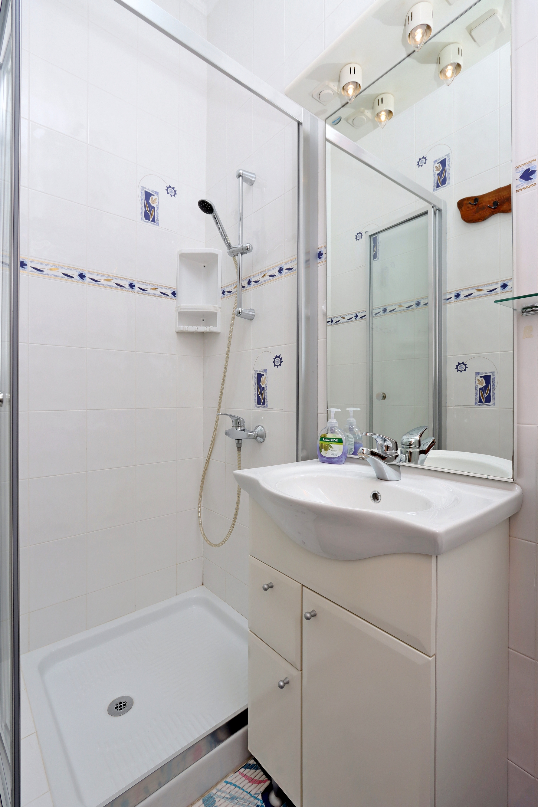 Jednosobni apartman s terasom i pogledom na more Opatija - Pobri, Opatija  A-a