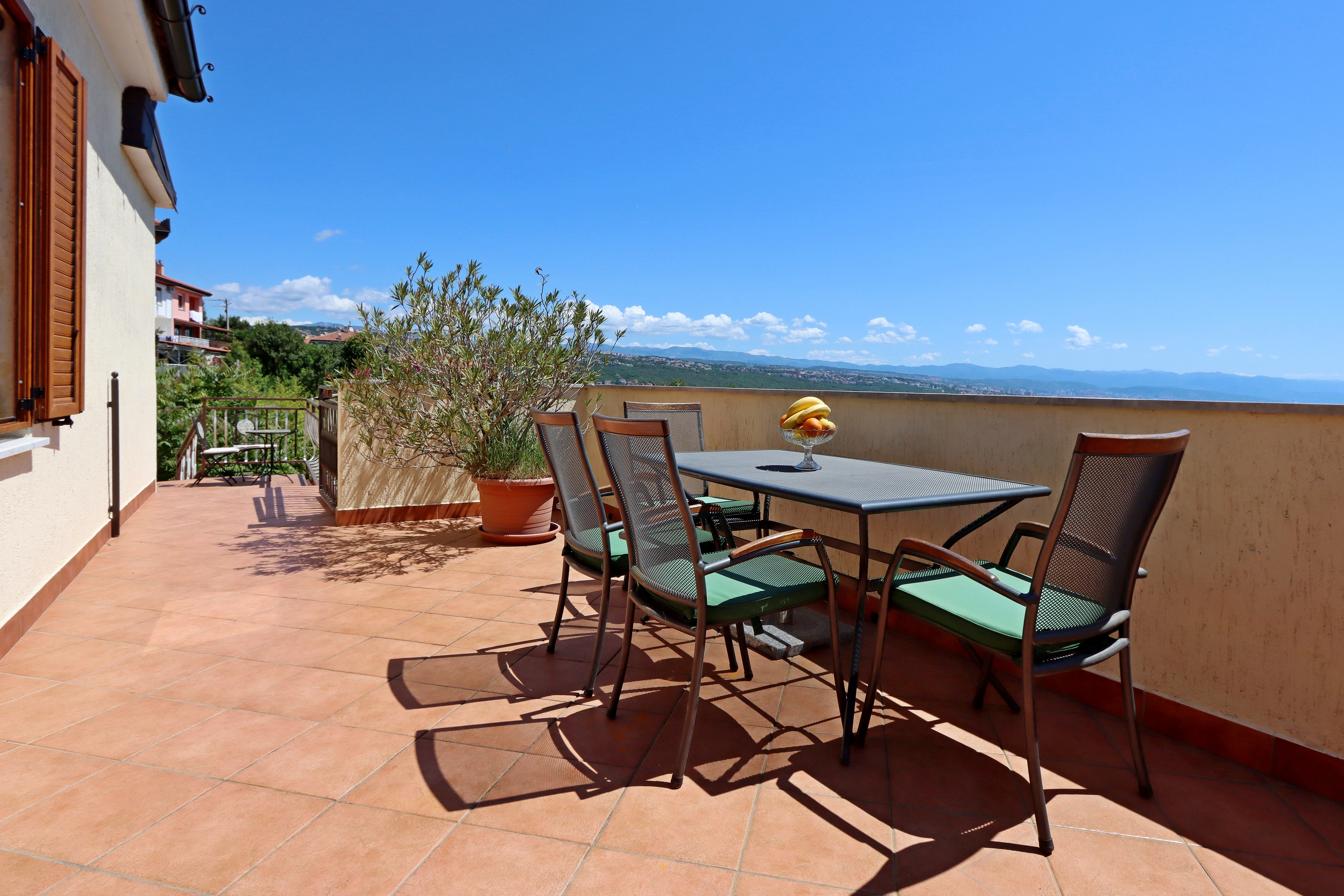 One bedroom apartment with terrace and sea view Opatija - Pobri, Opatija  A-a