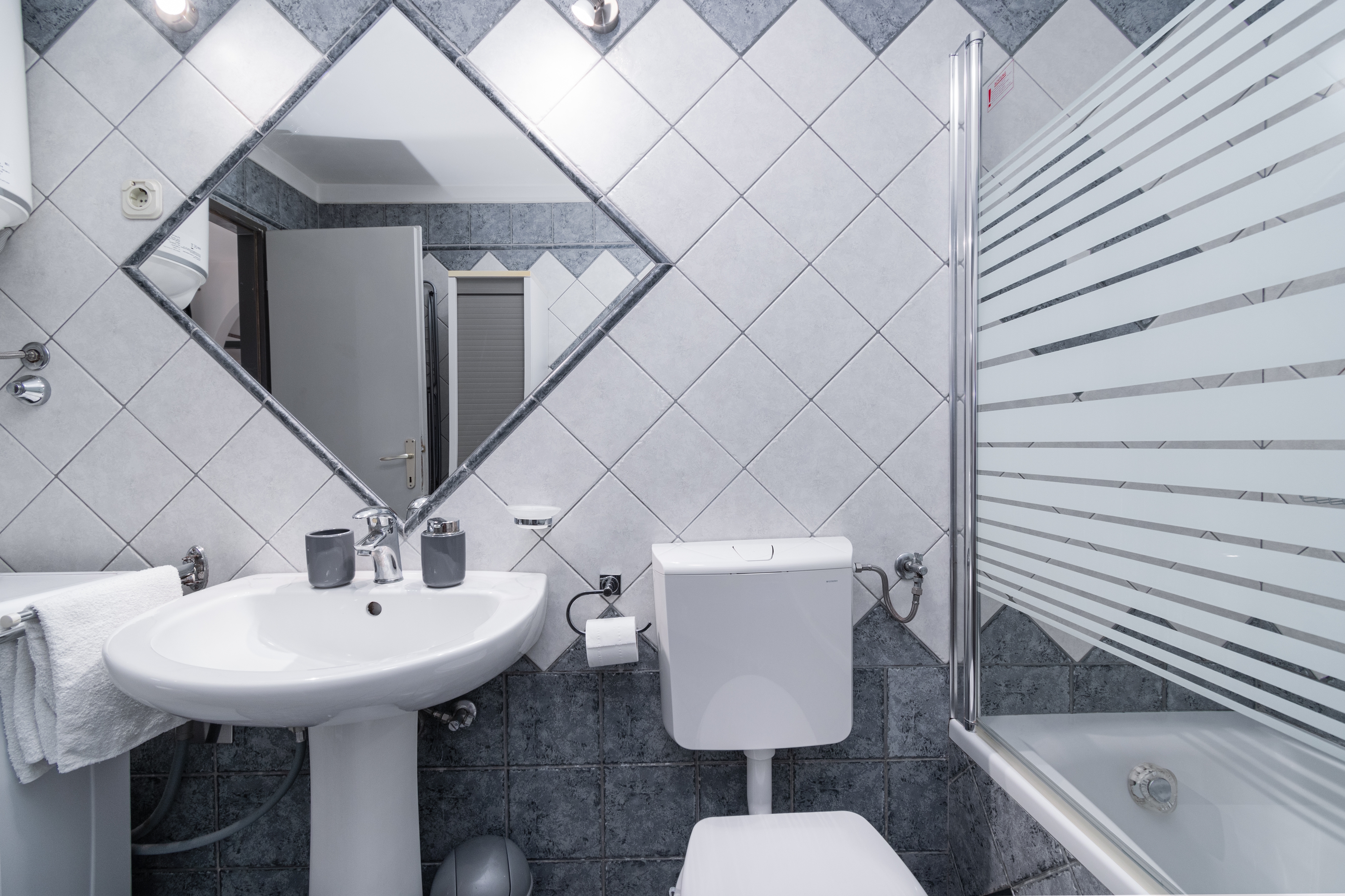 Two bedroom apartment with terrace Rijeka  A-a