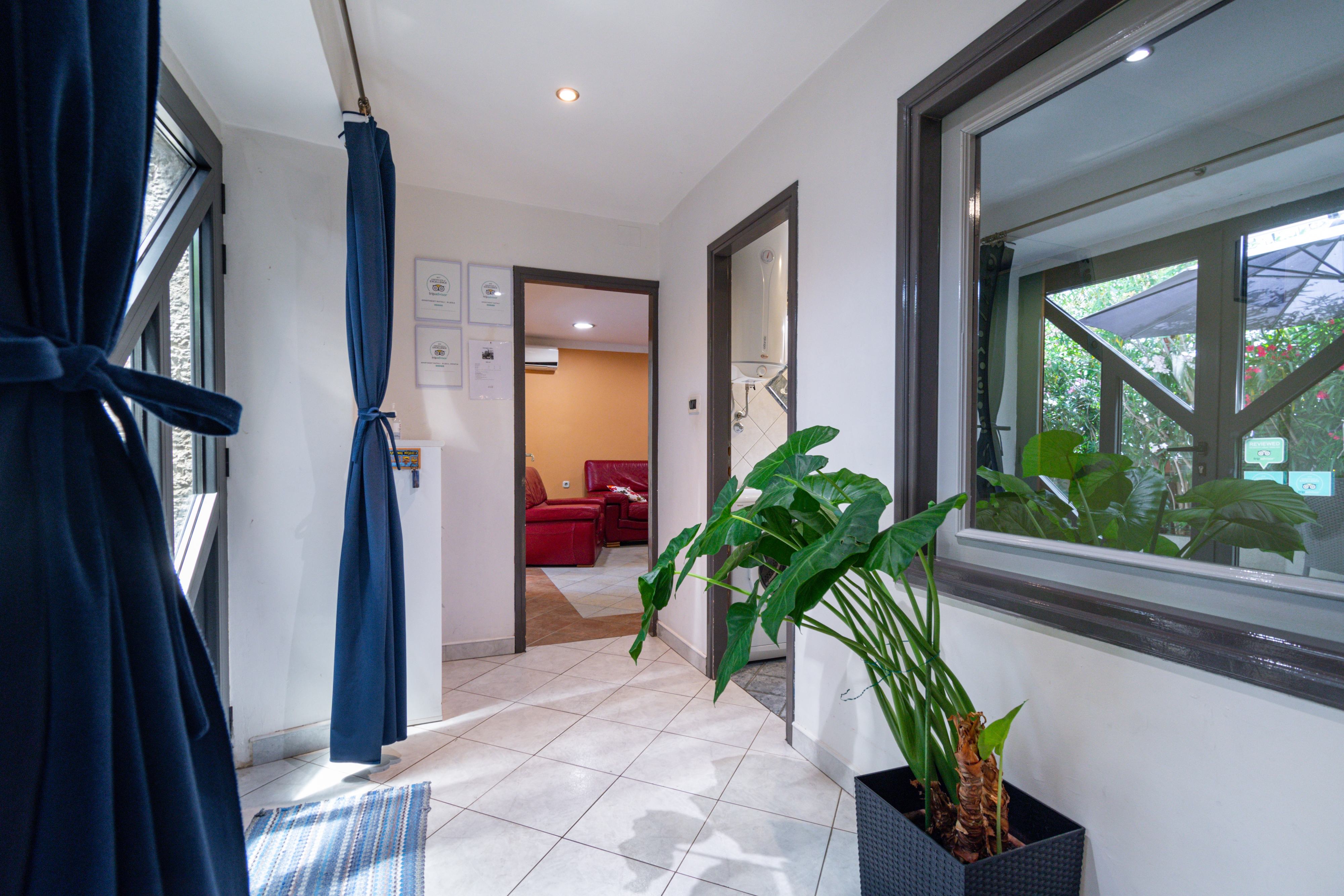 Two bedroom apartment with terrace Rijeka  A-a