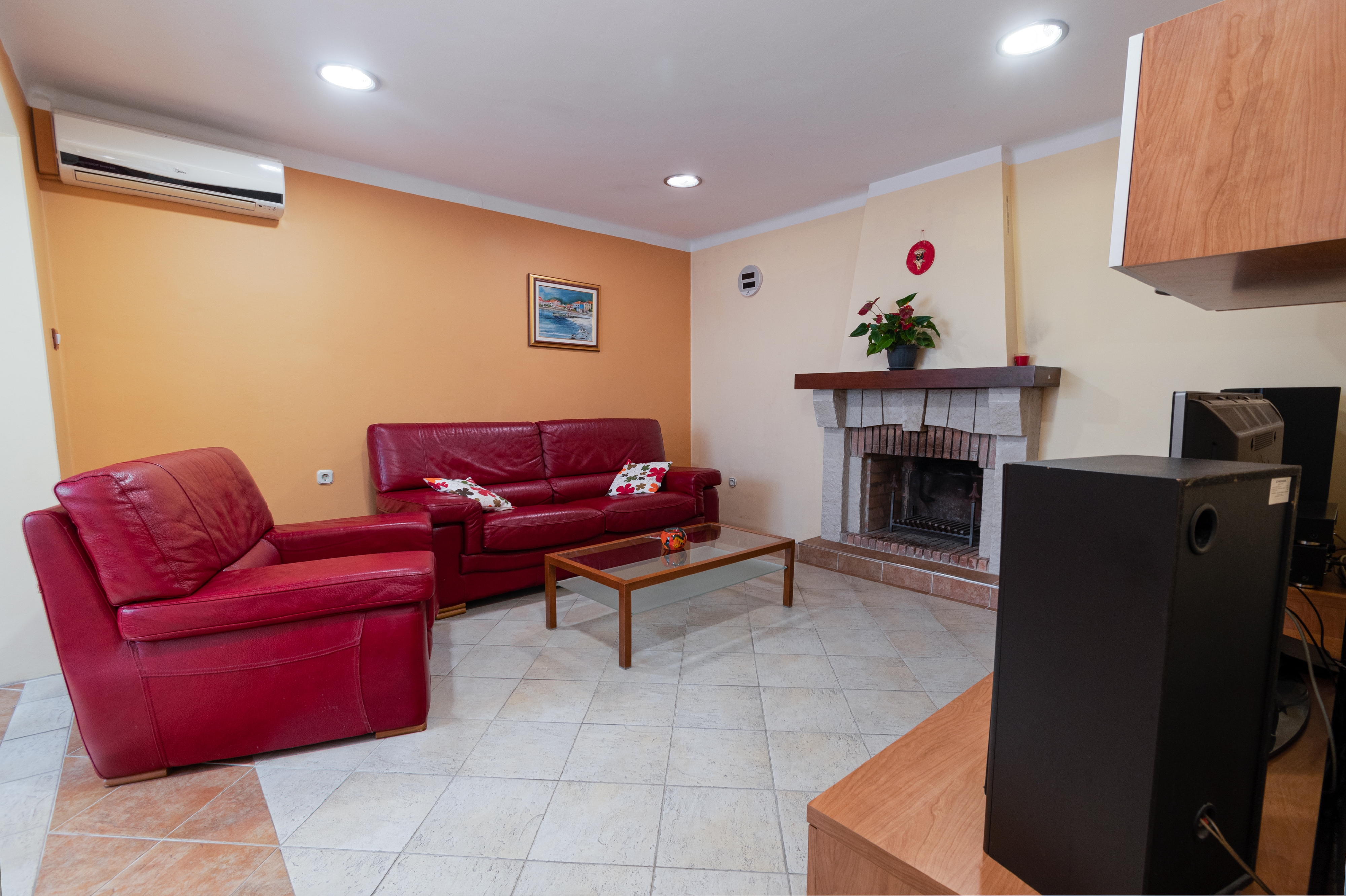 Two bedroom apartment with terrace Rijeka (A-7825-a) Two bedroom apartment with terrace Rijeka (A-7825-a)