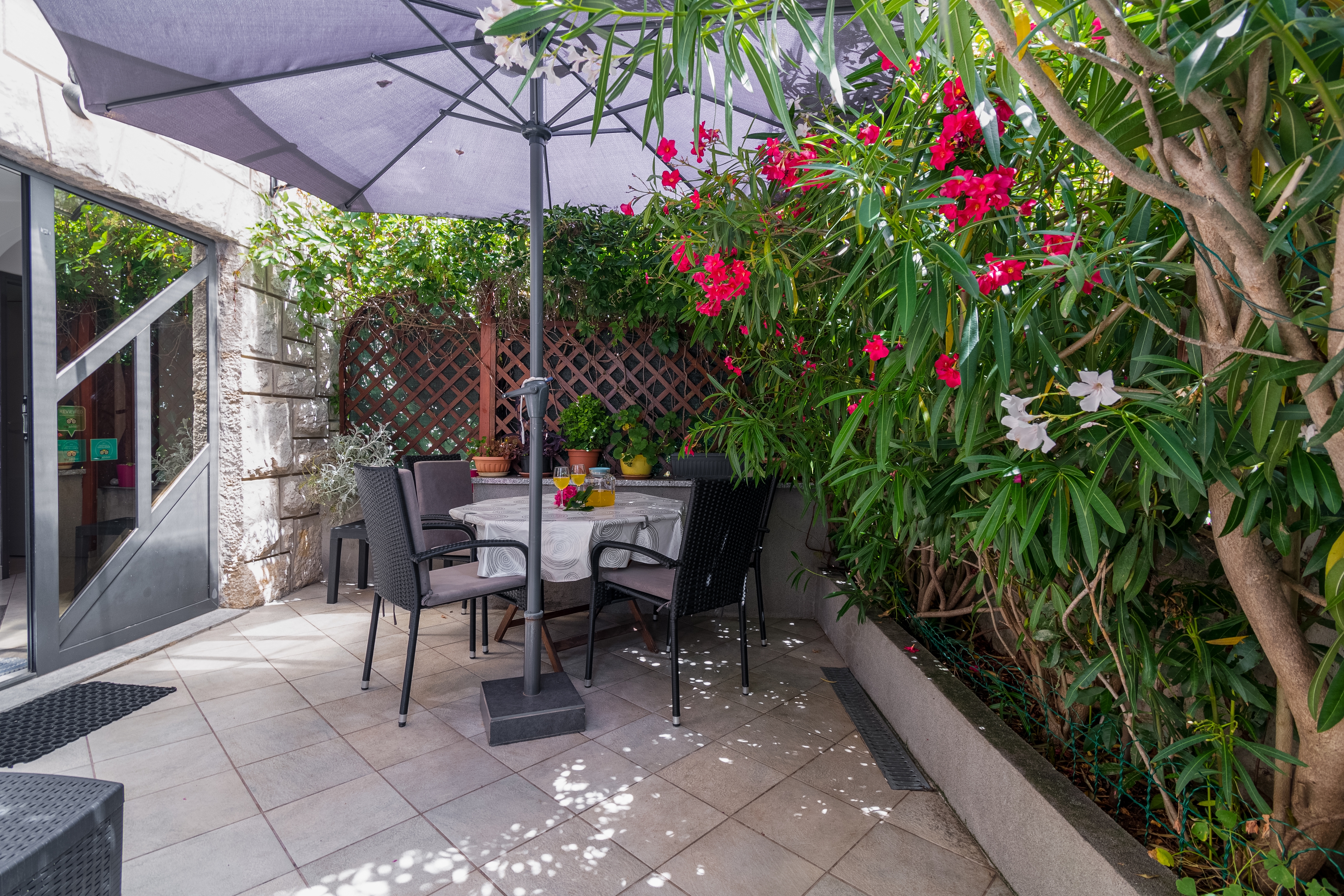 Two bedroom apartment with terrace Rijeka  A-a