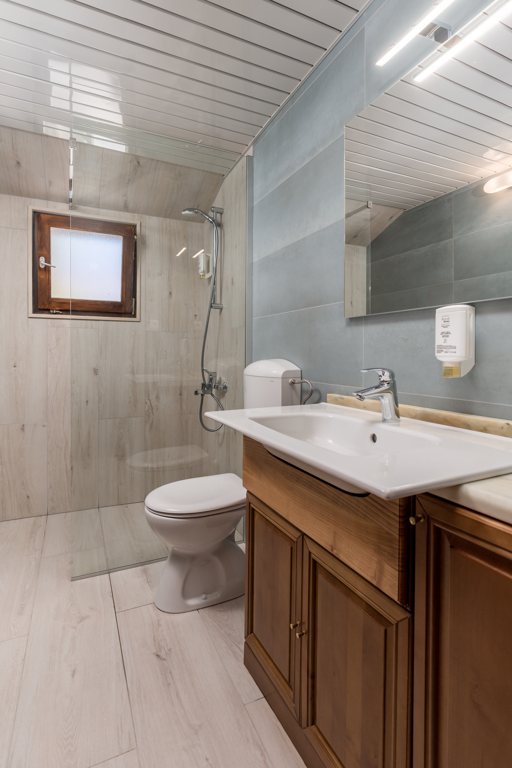 Three bedroom house with terrace and sea view Obrš, Opatija  K