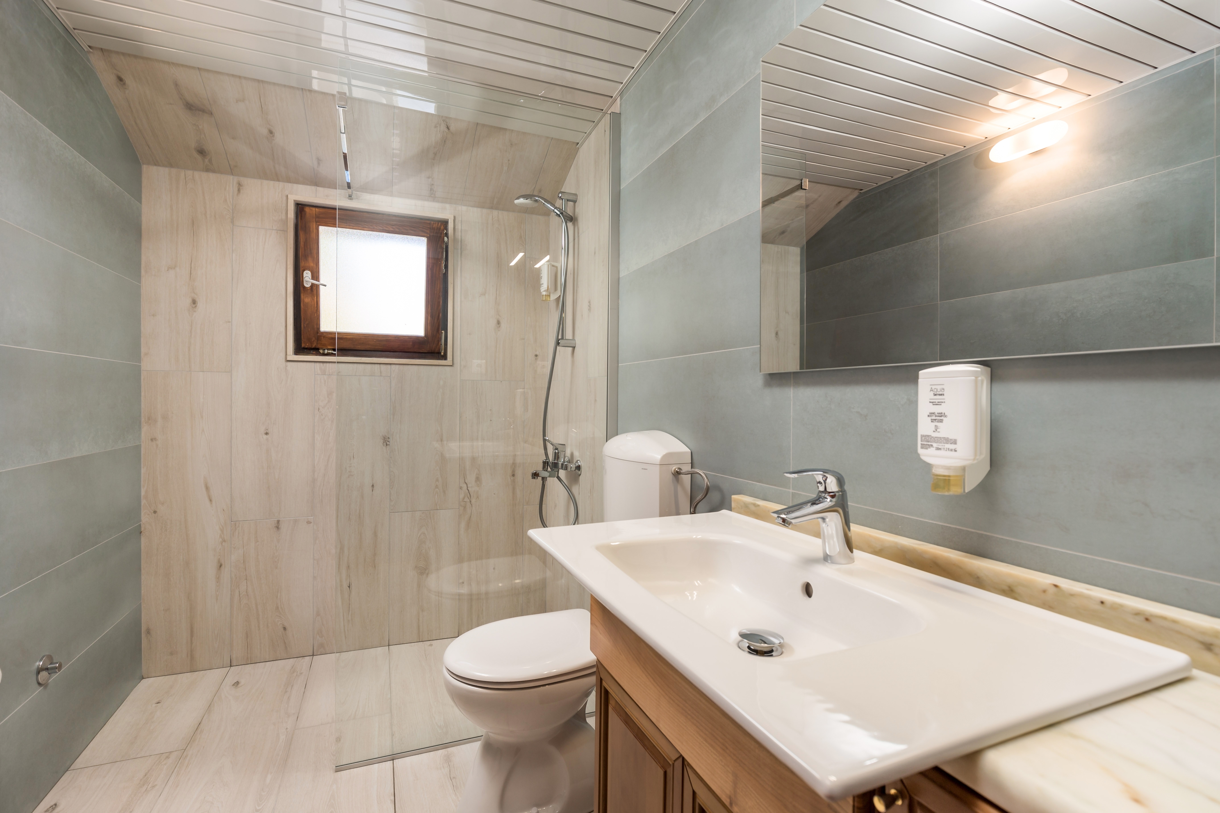 Three bedroom house with terrace and sea view Obrš, Opatija  K