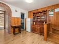 Chodba Obrš, Chodba v ubytování typu house, s klimatizací, domácí mazlíčci povoleni a WiFi.