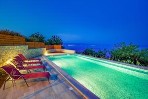 Holiday house with a swimming pool Obrš, Opatija - 7835