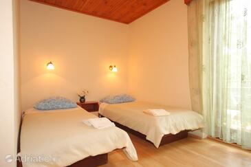 Bedroom Veli Brgud, Bedroom in the room, dopusteni kucni ljubimci i WIFI.