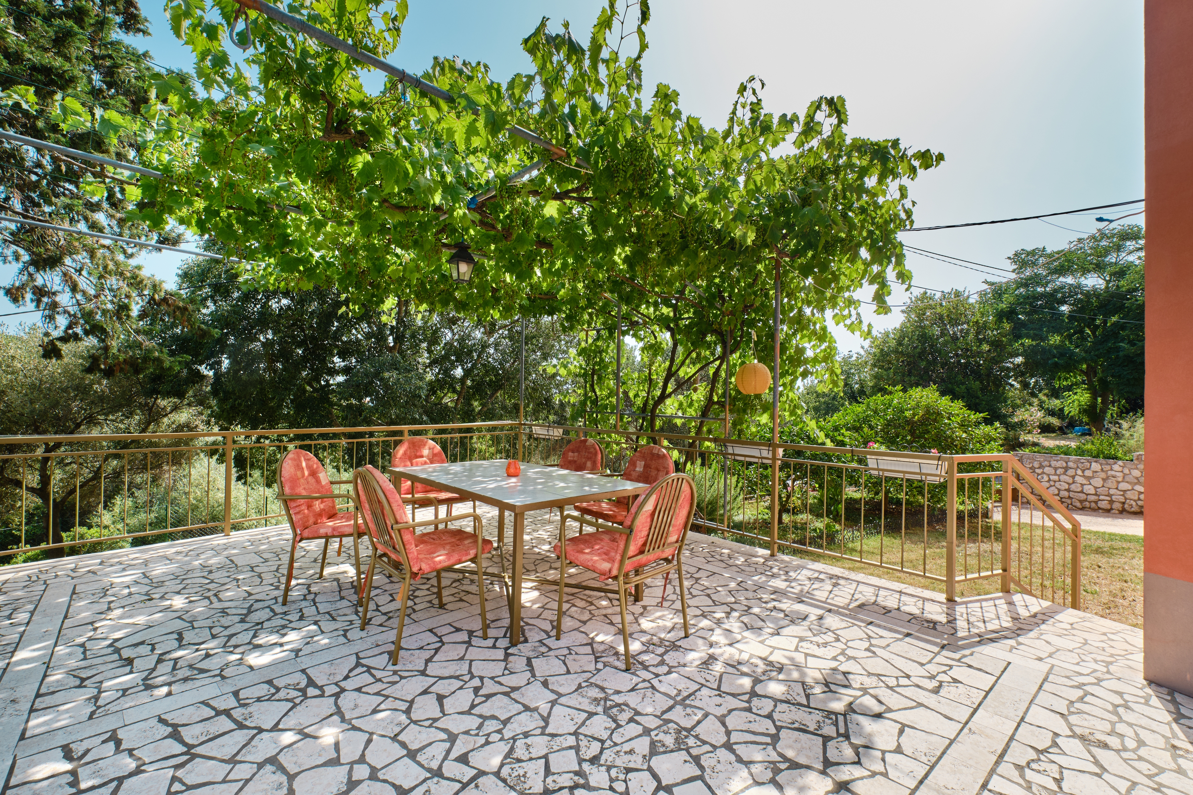 Two bedroom apartment with terrace Ćunski, Lošinj  A-b