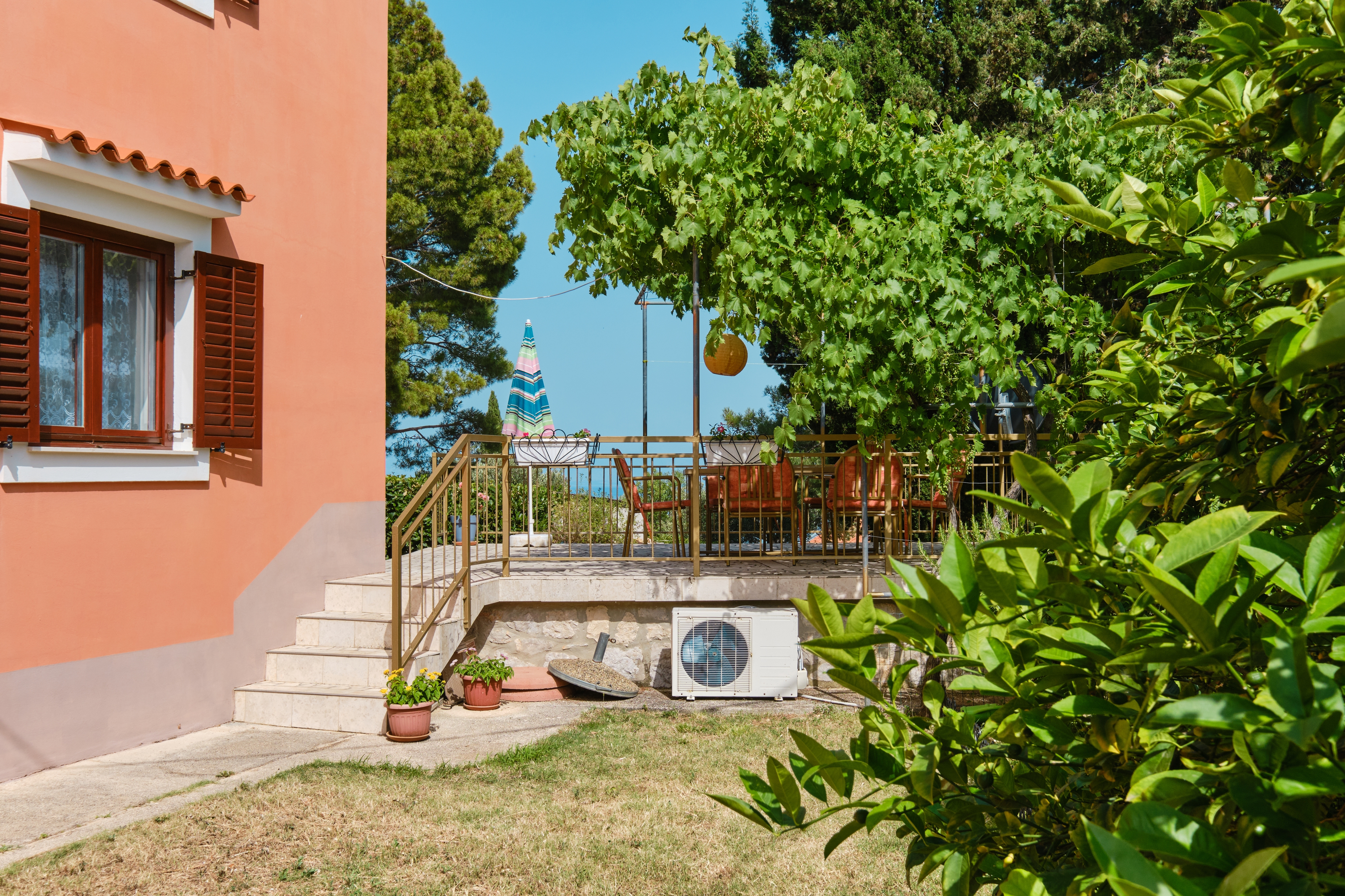 Two bedroom apartment with terrace Ćunski, Lošinj  A-b