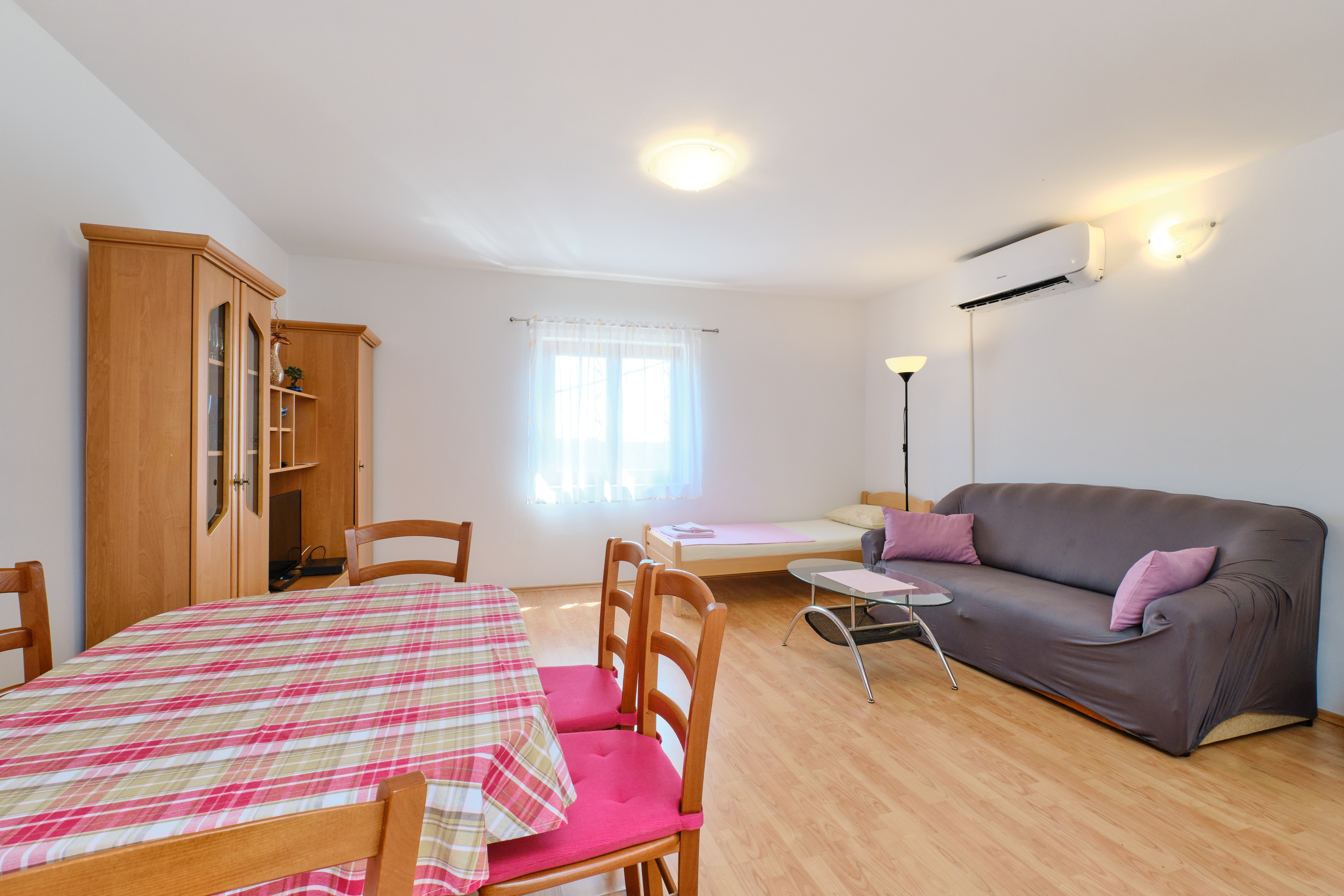One bedroom apartment with terrace Ćunski, Lošinj (A-7867-c) One bedroom apartment with terrace Ćunski, Lošinj (A-7867-c)