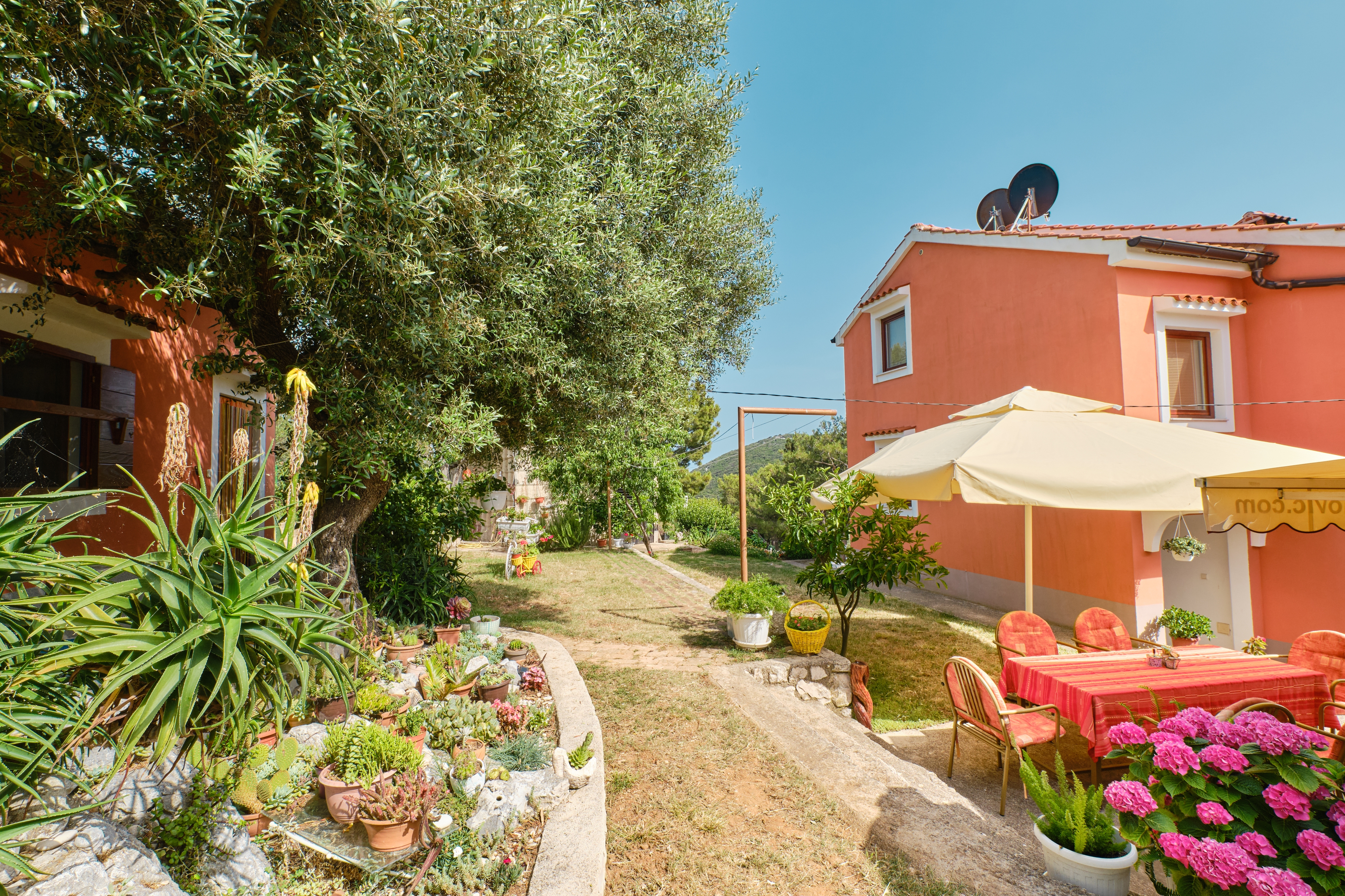 One bedroom apartment with terrace Ćunski, Lošinj  A-c