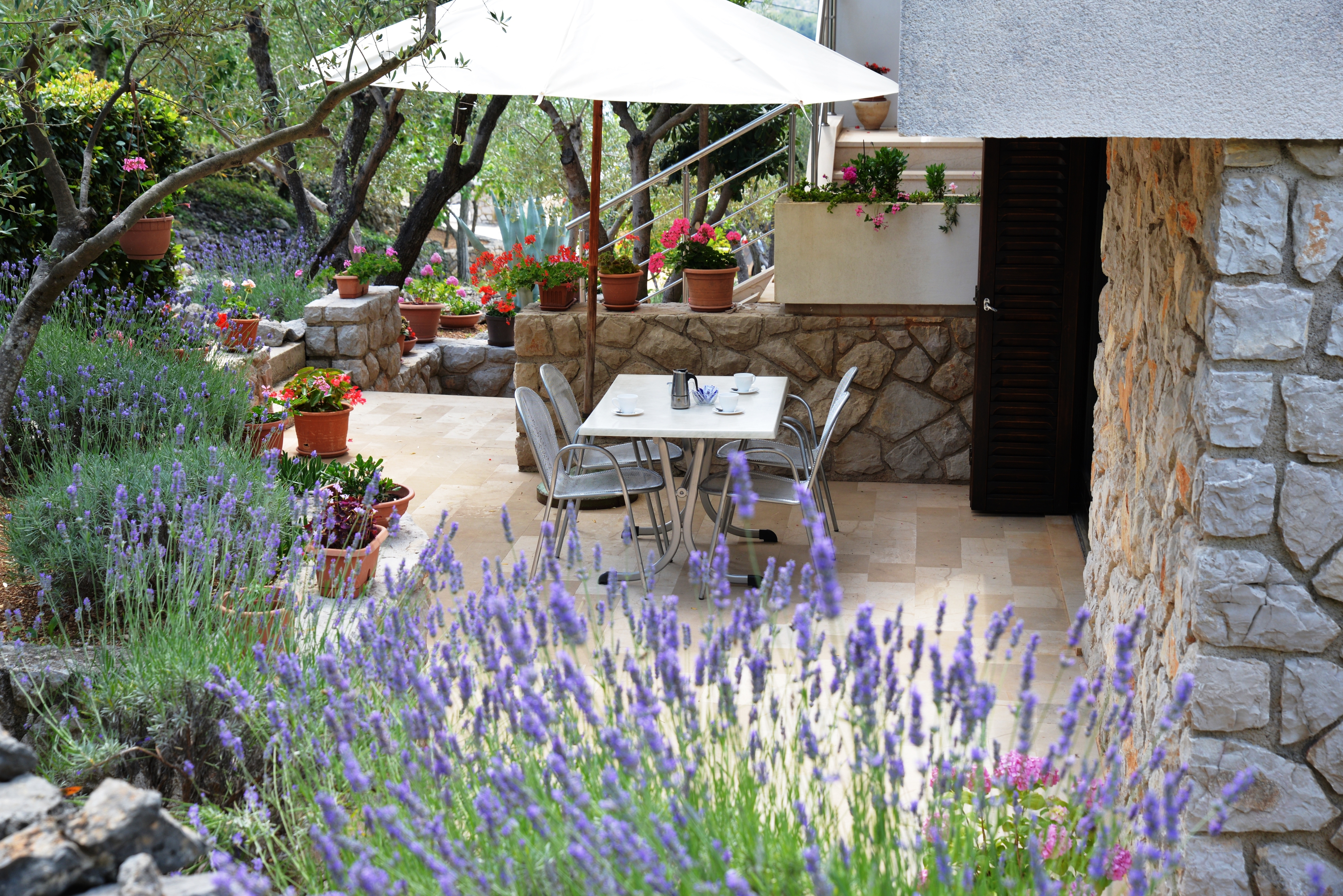 One bedroom apartment with terrace Cres (A-7876-a) One bedroom apartment with terrace Cres (A-7876-a)