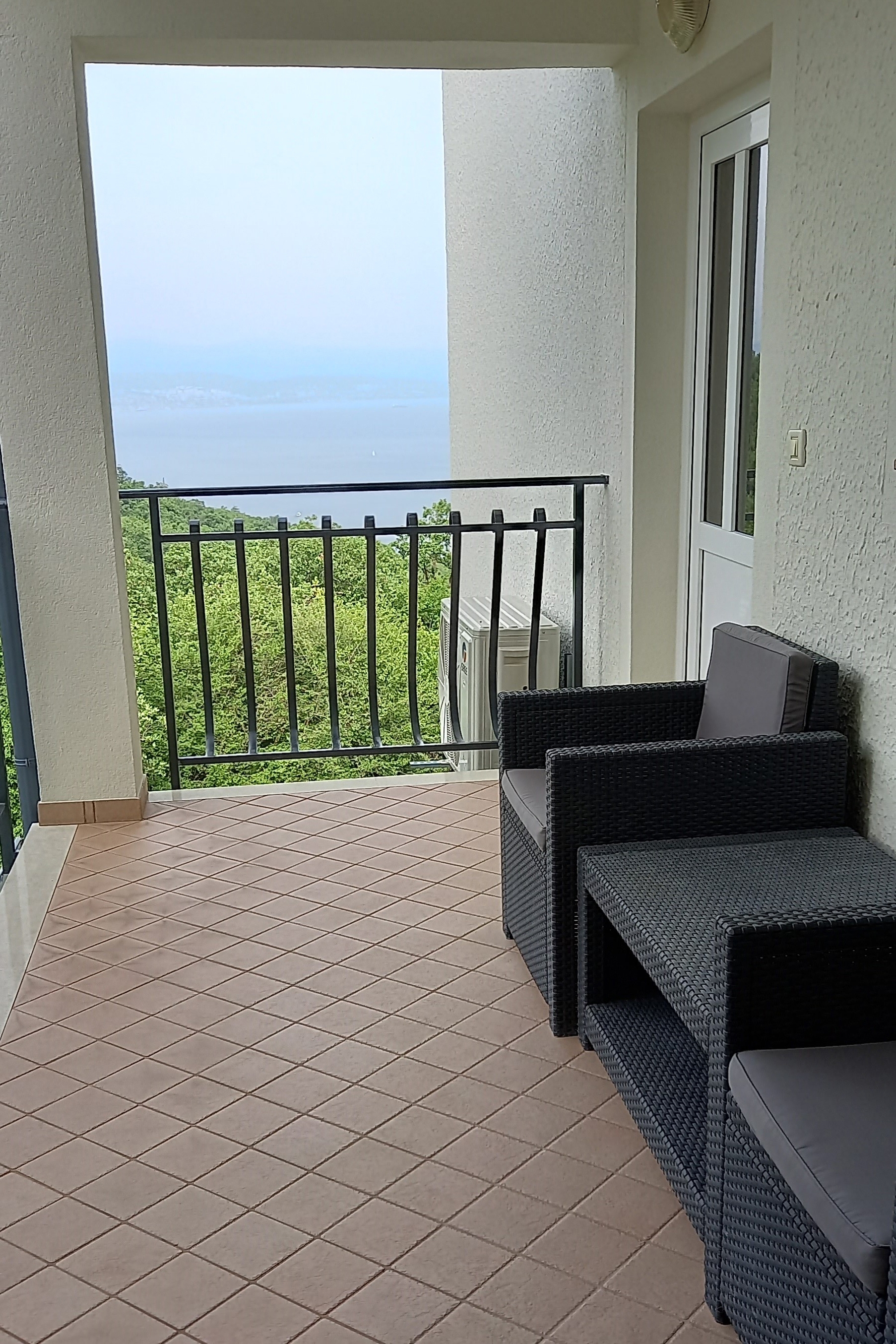 Two bedroom apartment with terrace and sea view Ičići, Opatija  A-a