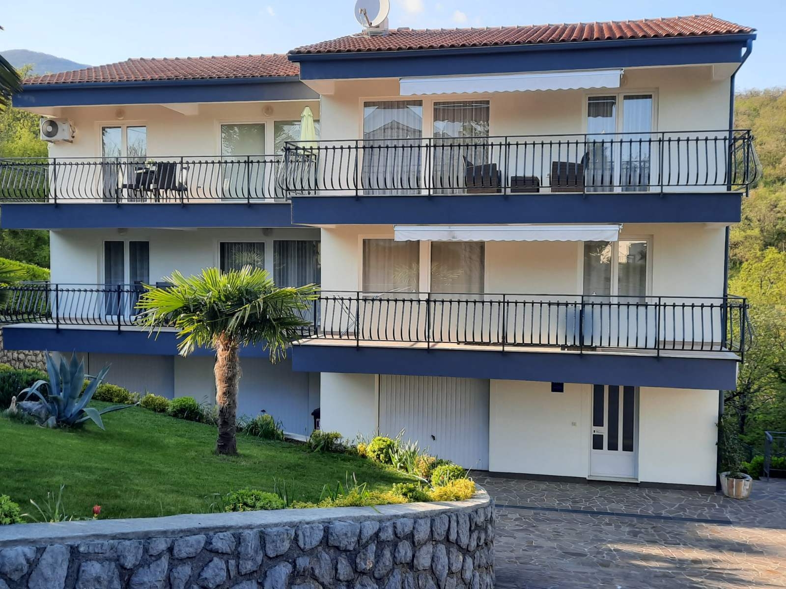 Enosobni apartma S teraso Ičići, Opatija  A-b
