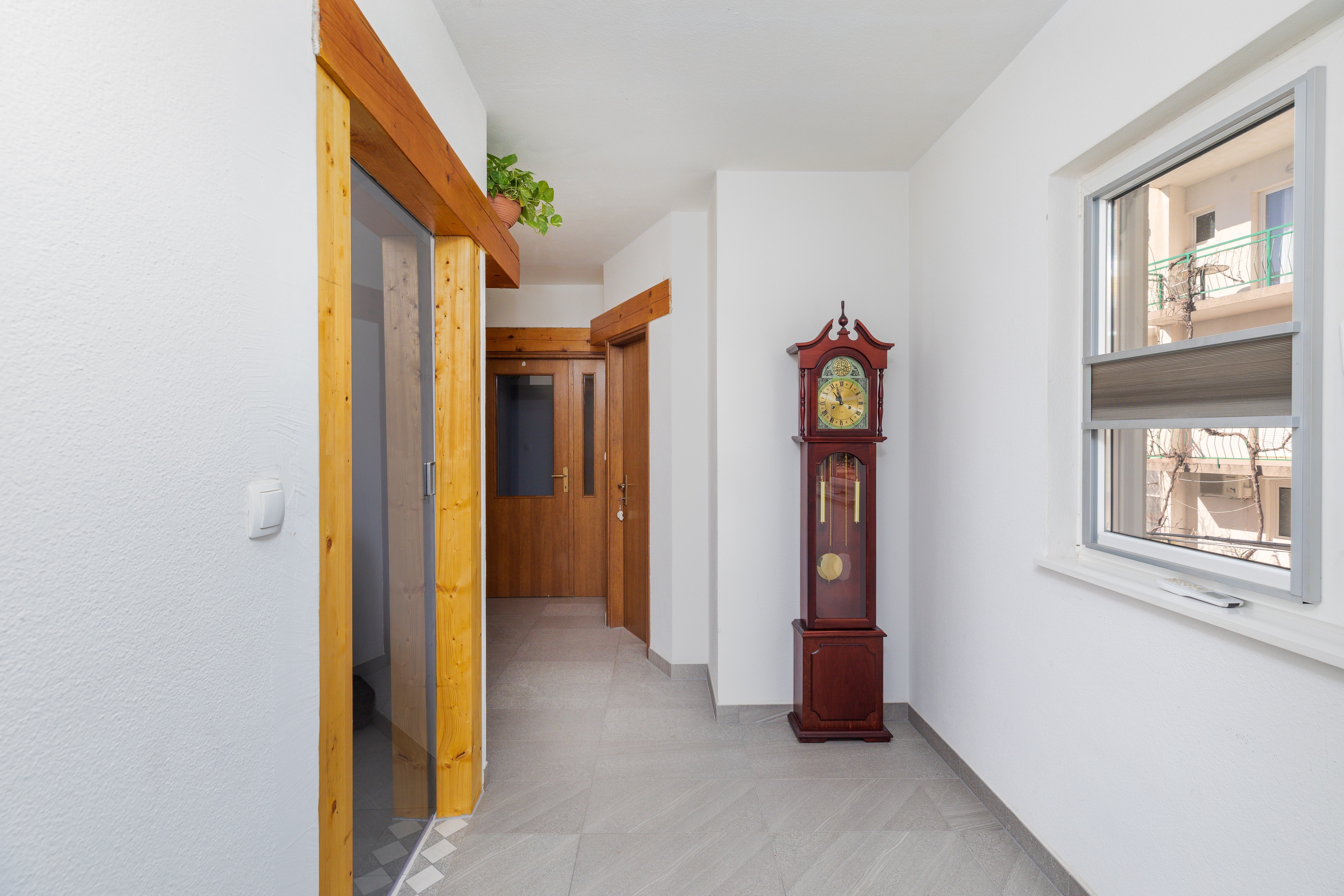 Two bedroom apartment with terrace and sea view Brela, Makarska  A-a