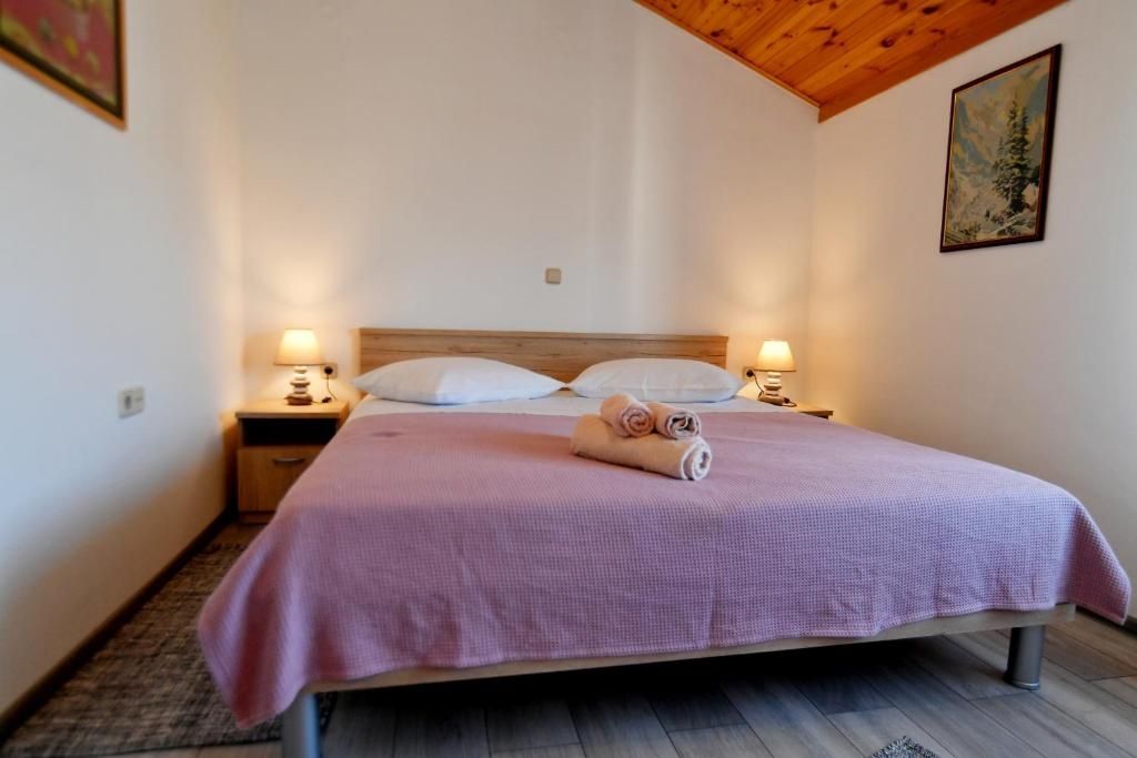 Two bedroom apartment with terrace and sea view Opatija - Pobri, Opatija  A-a