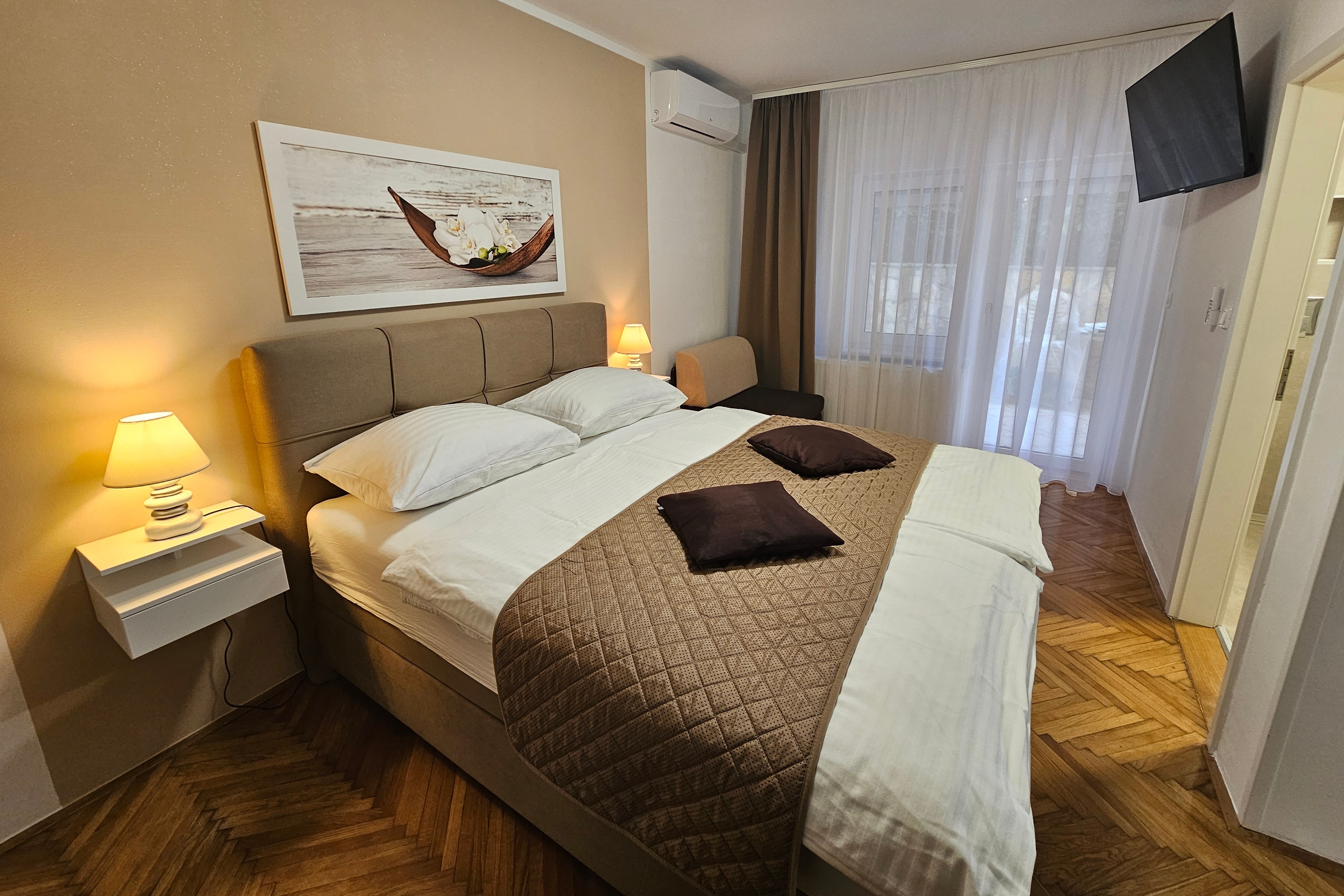 Two bedroom apartment with terrace and sea view Opatija  A-a