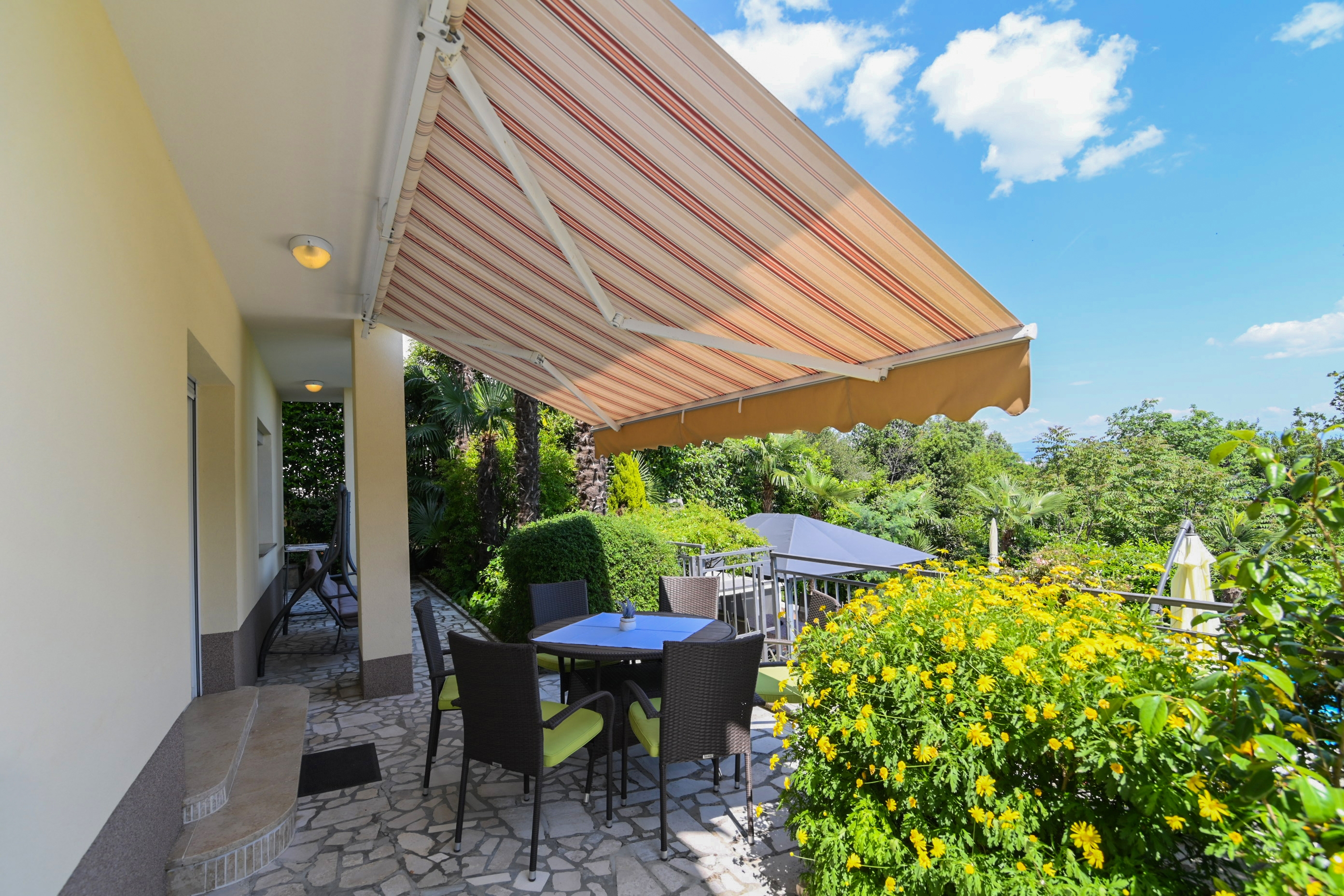 Two bedroom apartment with terrace and sea view Opatija  A-a