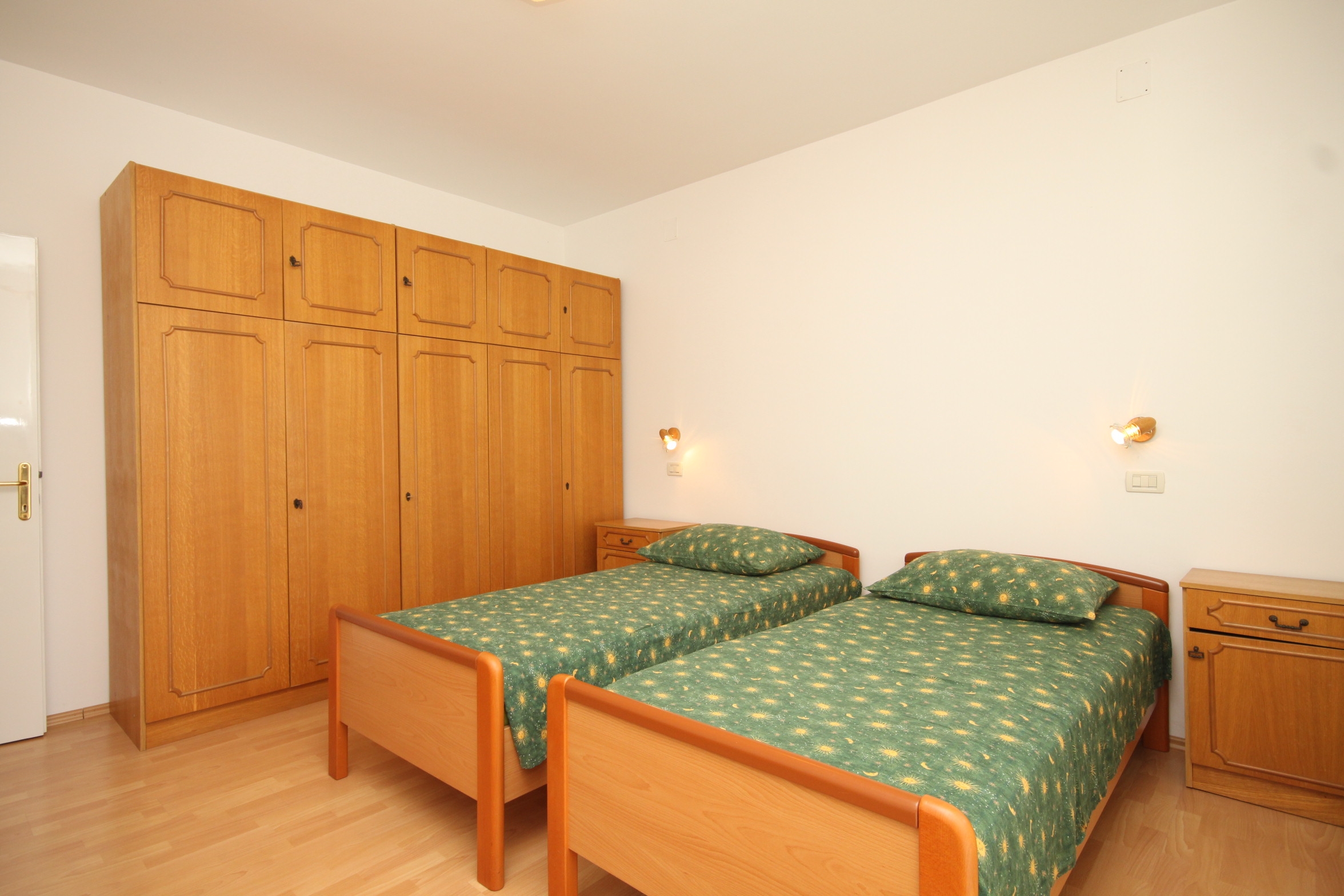 Two bedroom apartment with balcony and sea view Opatija - Pobri, Opatija  A-a