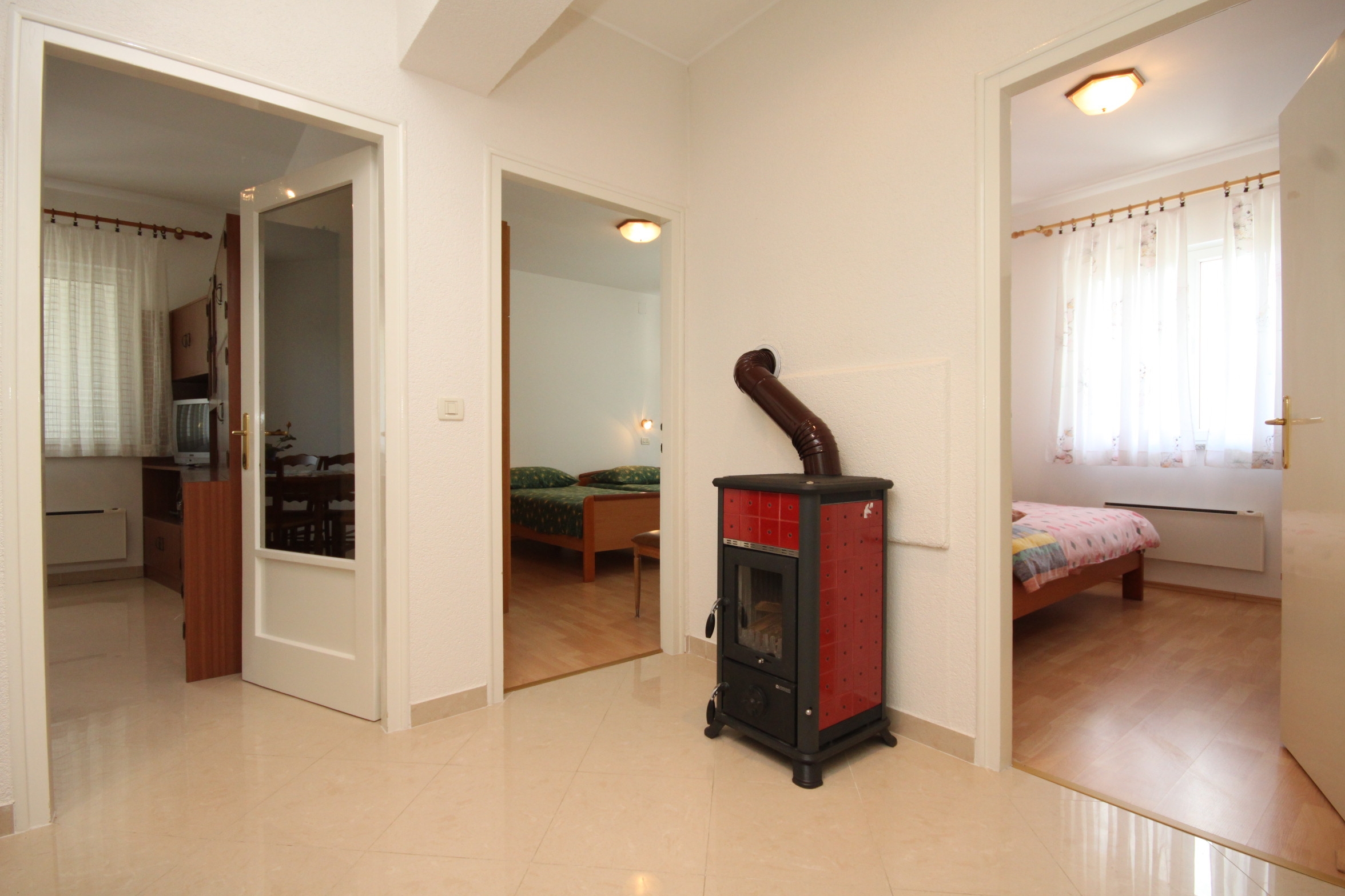 Two bedroom apartment with balcony and sea view Opatija - Pobri, Opatija  A-a