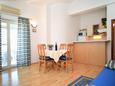 Dining room Betina, Dining room in the apartment, dostupna klima i WIFI.