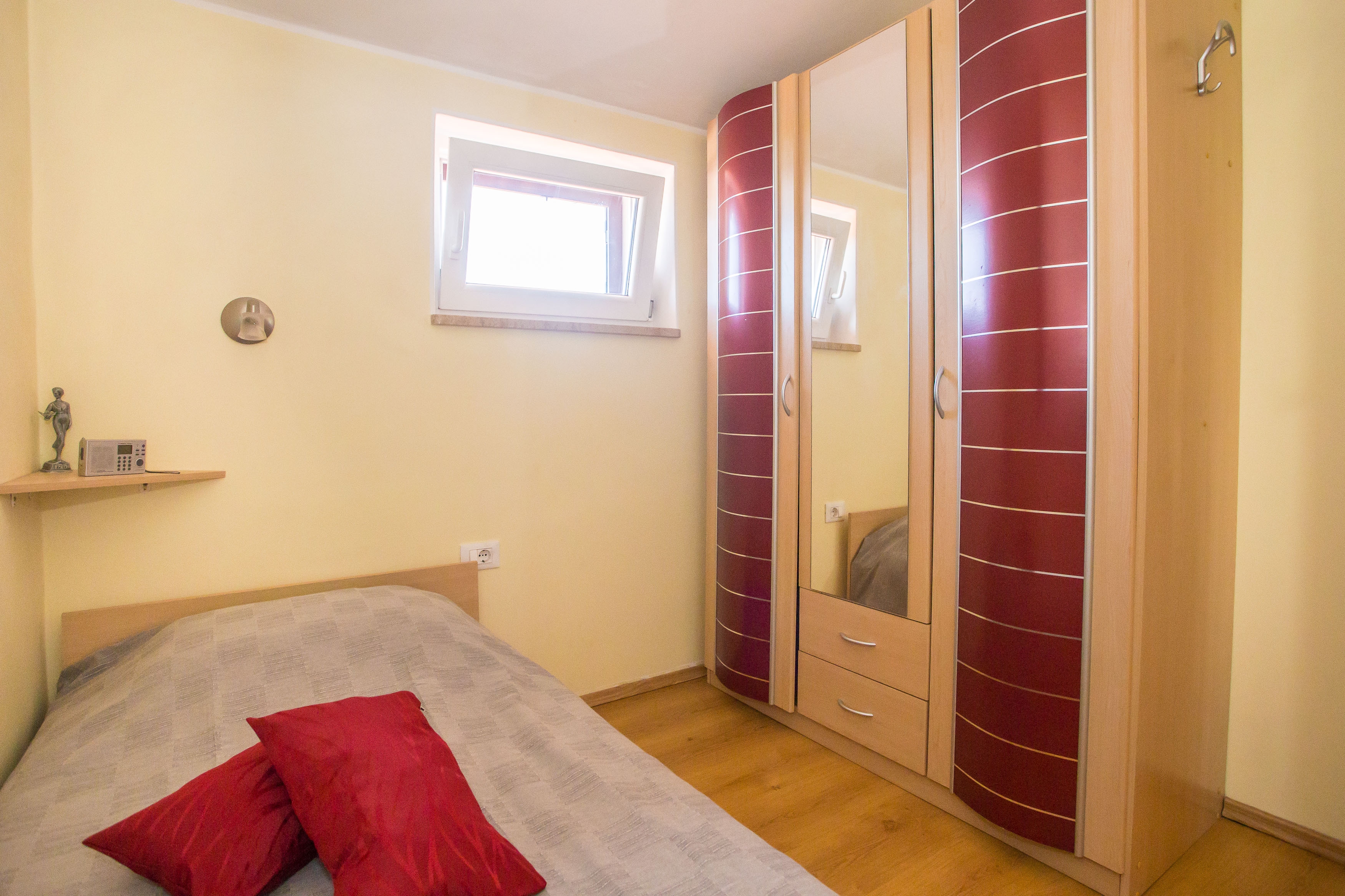 Three bedroom house with terrace and sea view Zagore, Opatija  K