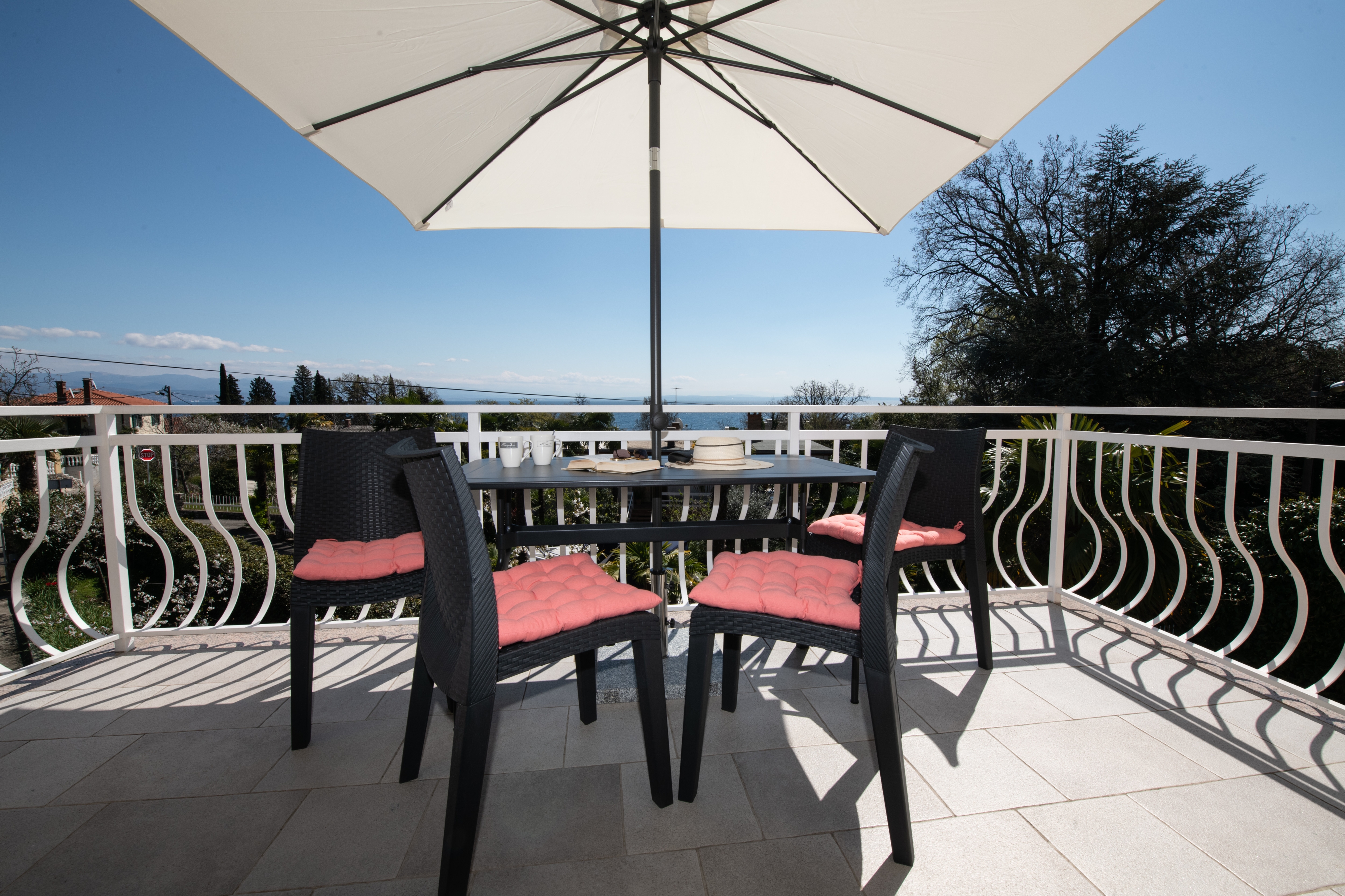 One bedroom apartment with terrace and sea view Ika, Opatija (A-7931-b) One bedroom apartment with terrace and sea view Ika, Opatija (A-7931-b)