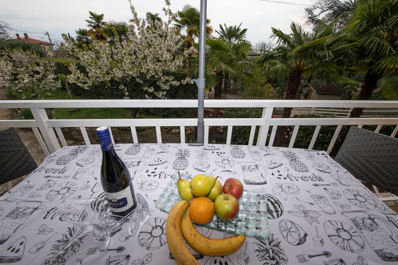 Studio flat with terrace Ika, Opatija  AS-a
