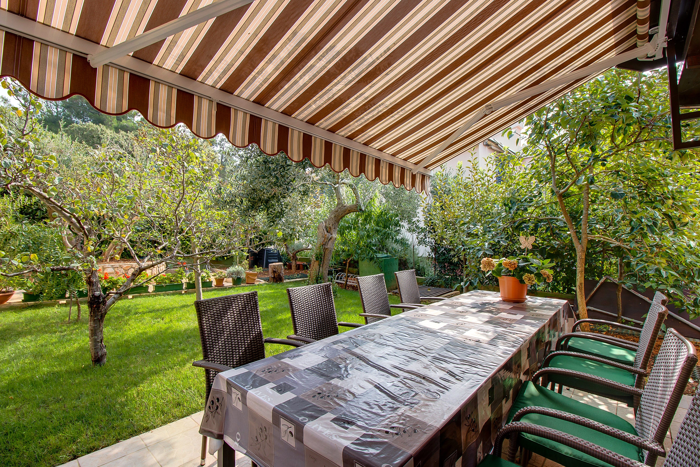 One bedroom apartment with terrace Artatore, Lošinj (A-7934-b) One bedroom apartment with terrace Artatore, Lošinj (A-7934-b)