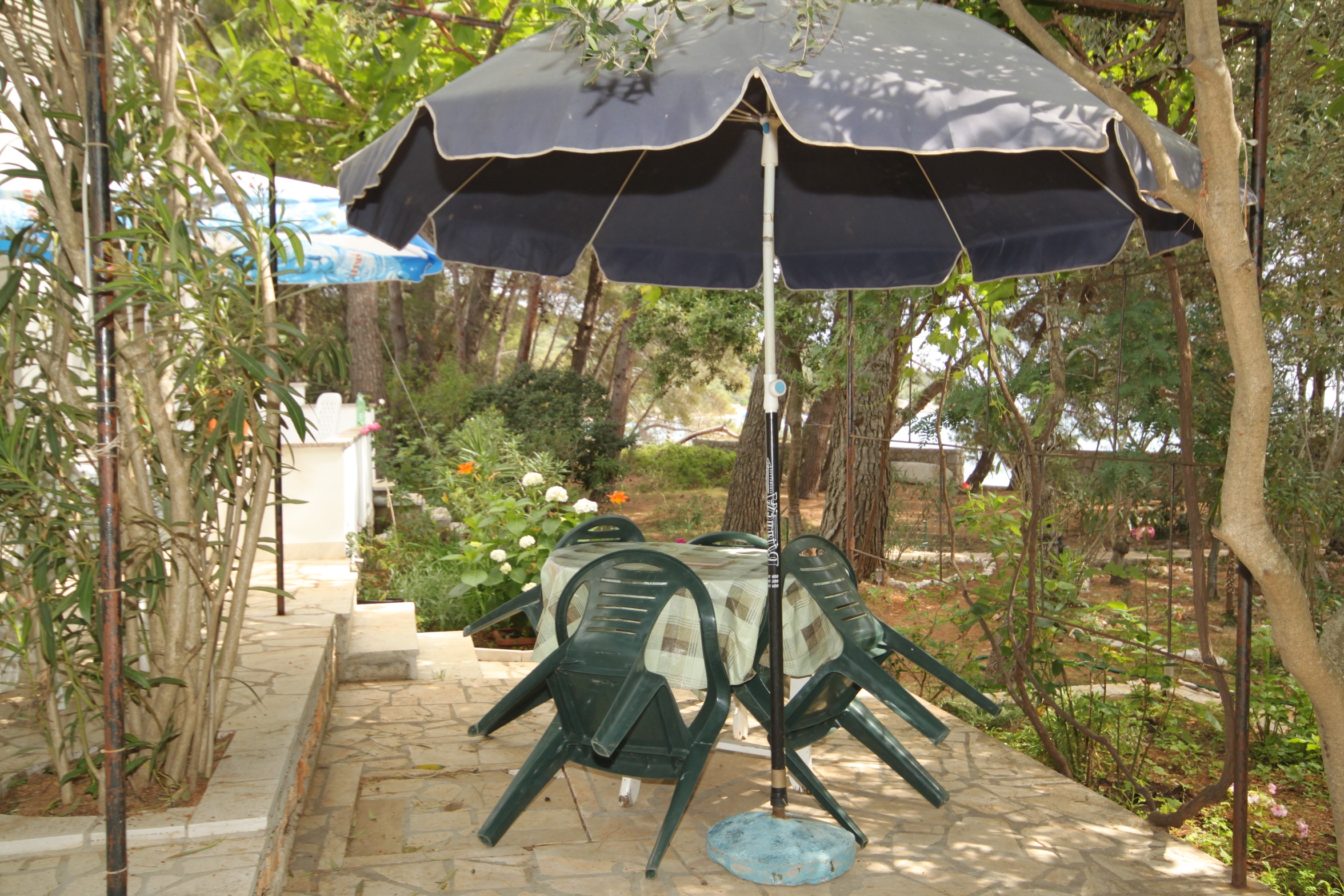 One bedroom apartment near beach Artatore, Lošinj  A-b