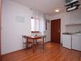 Blagovaonica Mali Lošinj, Blagovaonica u smještaju tipa studio-apartment, dostupna klima i WiFi.