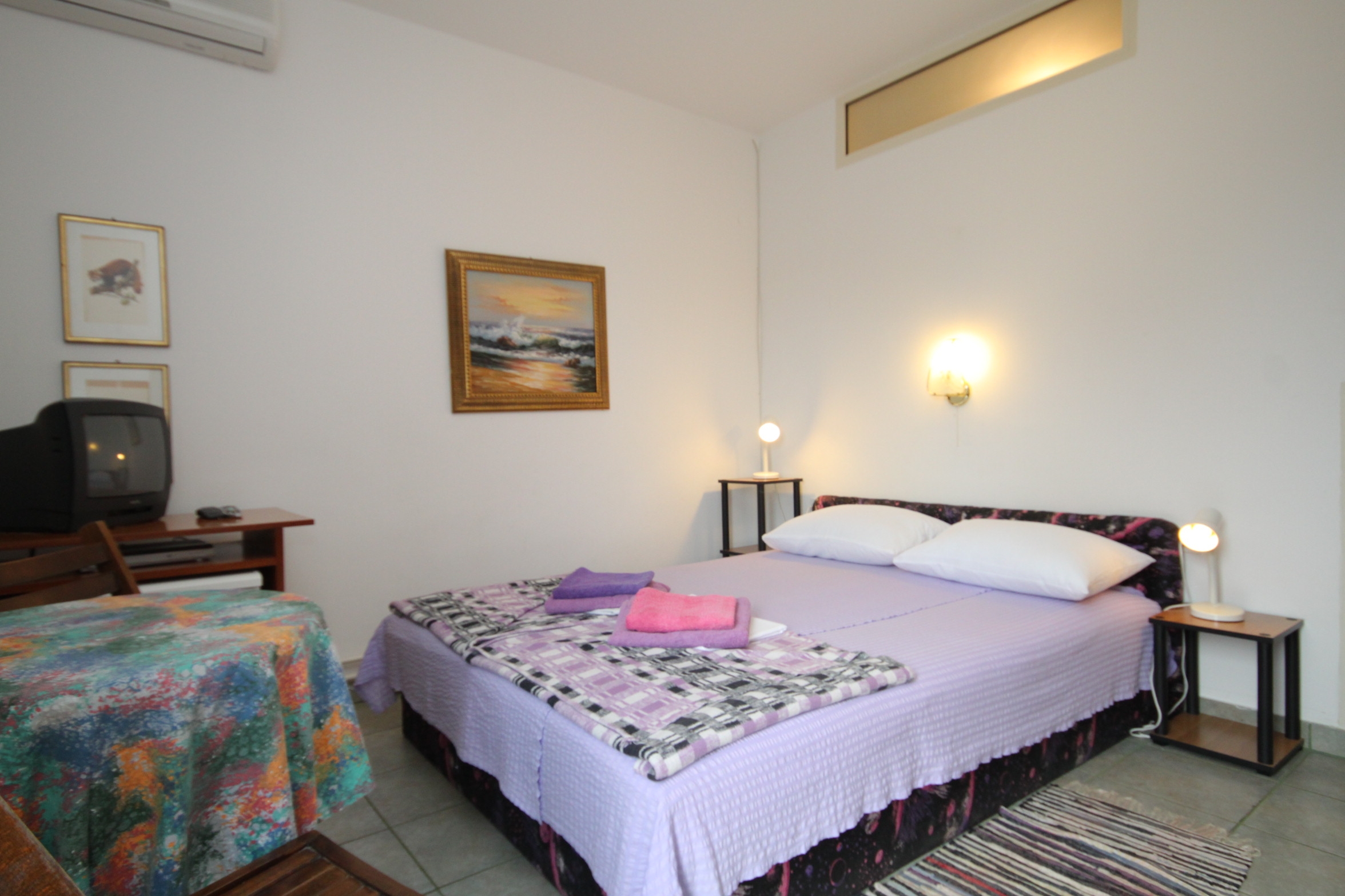 Room with balcony Mali Lošinj, Lošinj (S-7953-a) Room with balcony Mali Lošinj, Lošinj (S-7953-a)