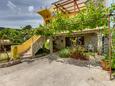 Parkiralište Veli Lošinj, Lošinj, Parkiralište 7955 - Apartmani sa šljunčanom plažom.