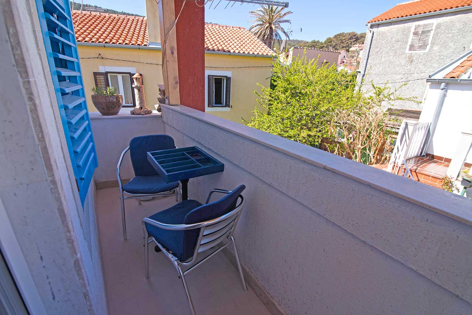 One bedroom apartment with balcony Veli Lošinj, Lošinj  A-b