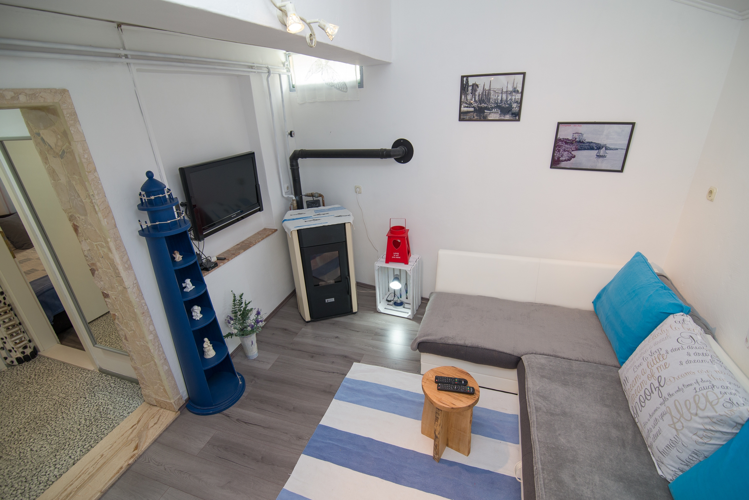 Two bedroom apartment with terrace Veli Lošinj, Lošinj  A-c