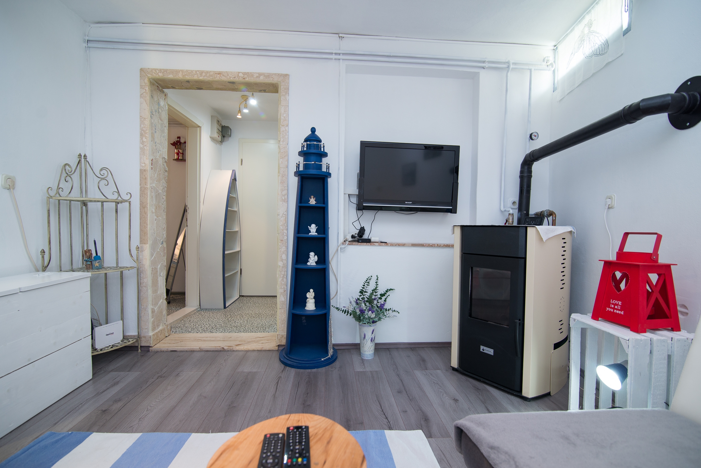 Two bedroom apartment with terrace Veli Lošinj, Lošinj  A-c