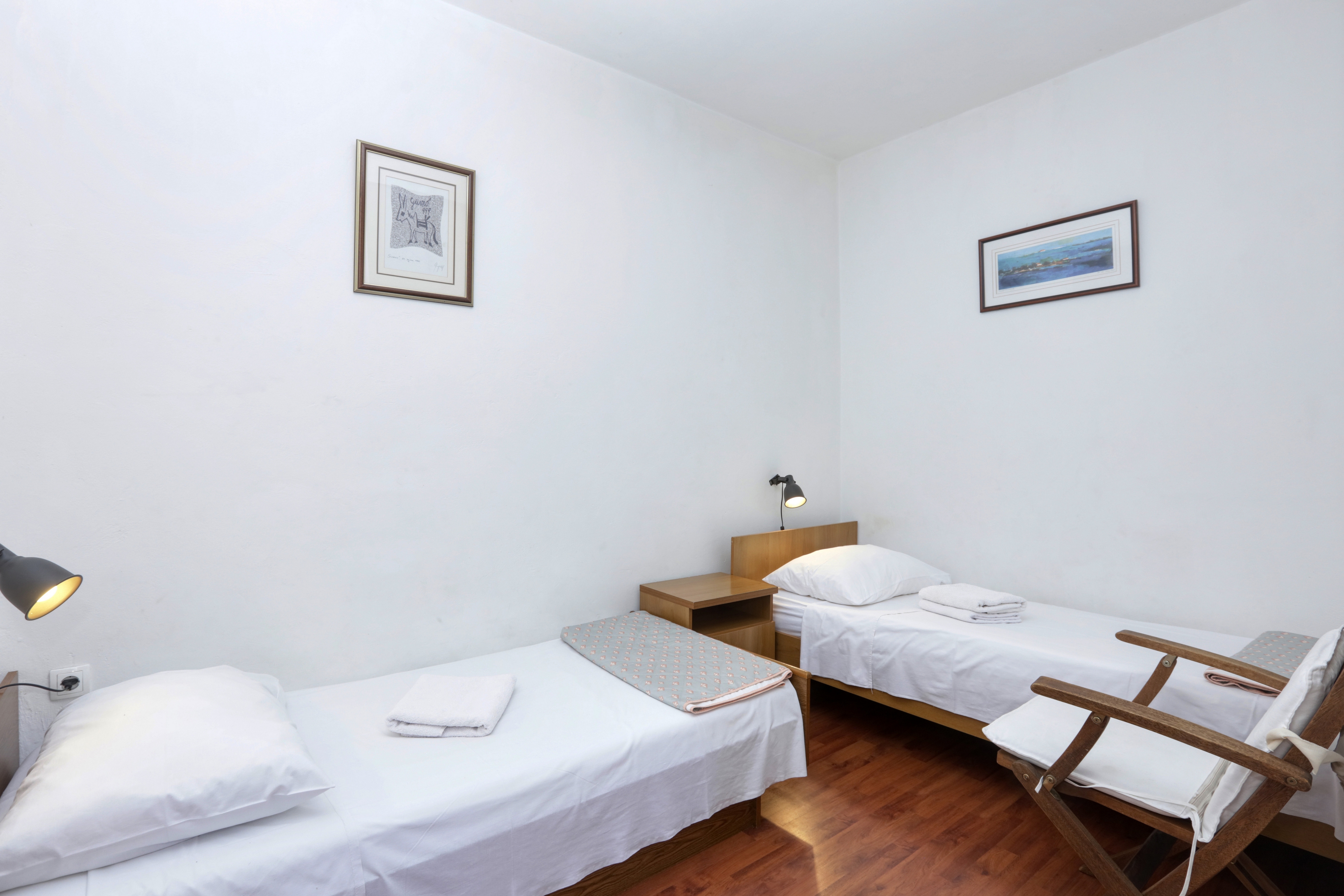 Two bedroom apartment near beach Jezera, Murter  A-a