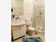 Salle de bain Jezera, Salle de bain dans l’hébergement en type apartment, animaux acceptés et WiFi.