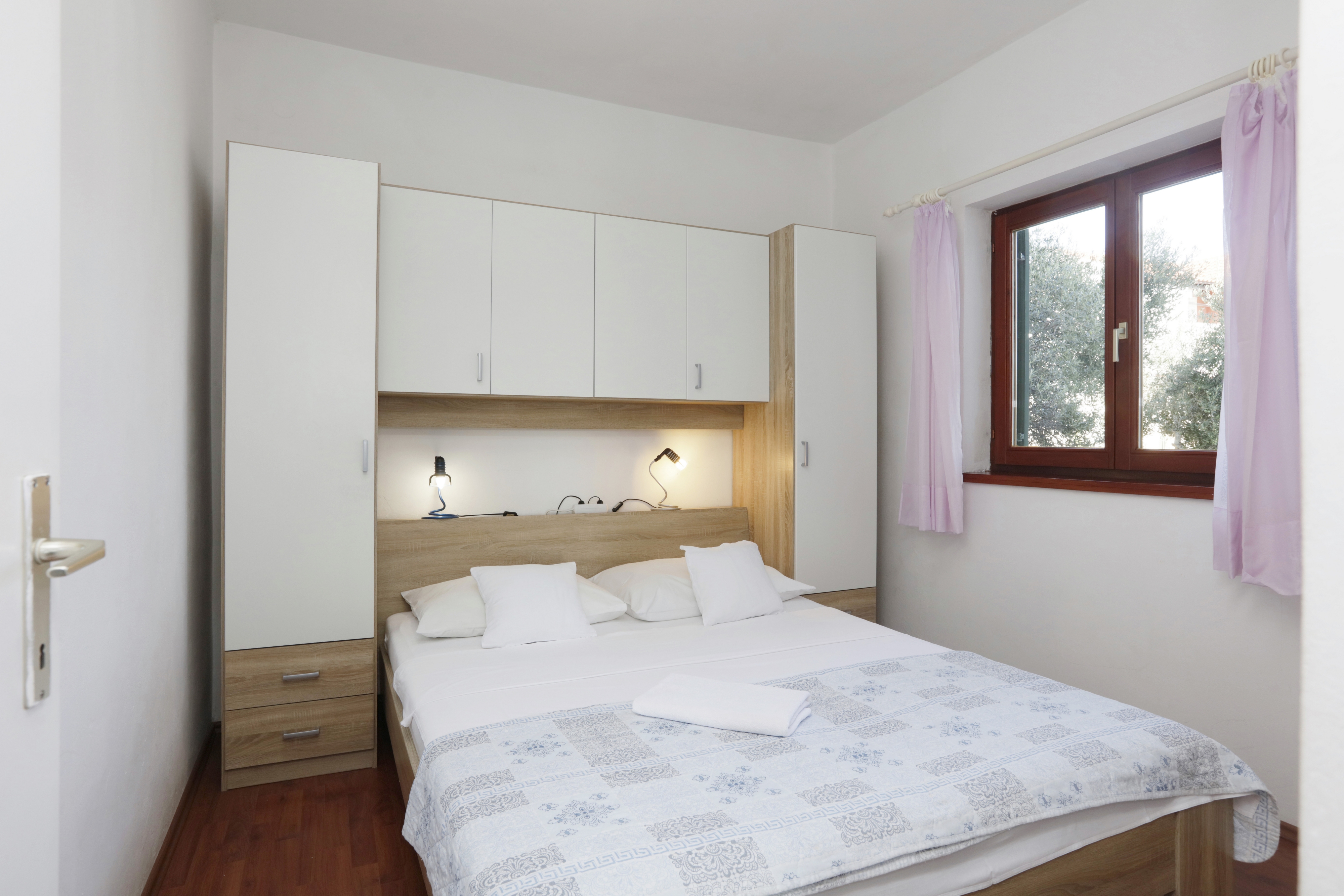 Two bedroom apartment near beach Jezera, Murter  A-c