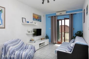 Jezera, Obývací pokoj v ubytování typu apartment, s klimatizací, domácí mazlíčci povoleni a WiFi.
