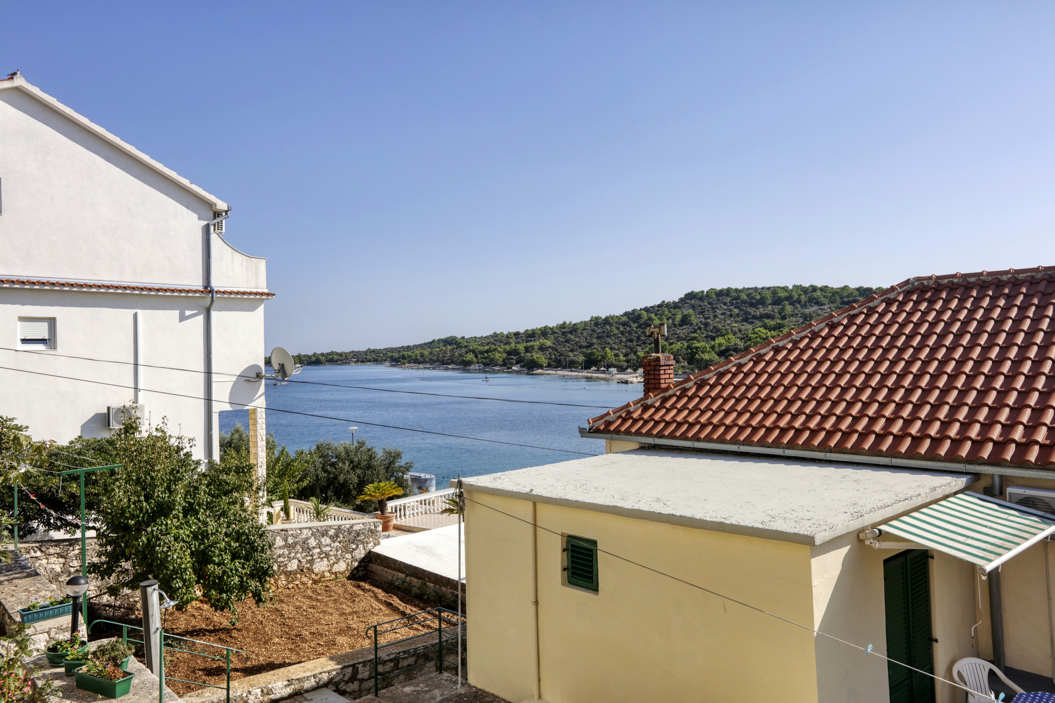 Two bedroom apartment near beach Jezera, Murter  A-c
