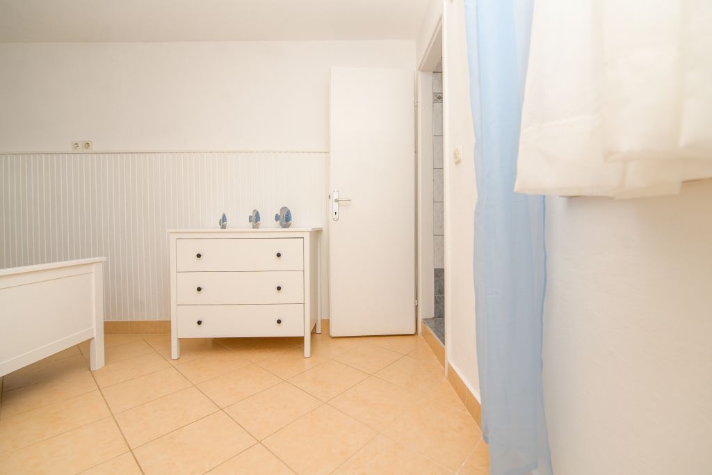 One bedroom apartment near beach Nerezine, Lošinj  A-b