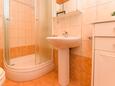 Ванная комната Nerezine, Ванная комната в размещении типа apartment, WiFi.
